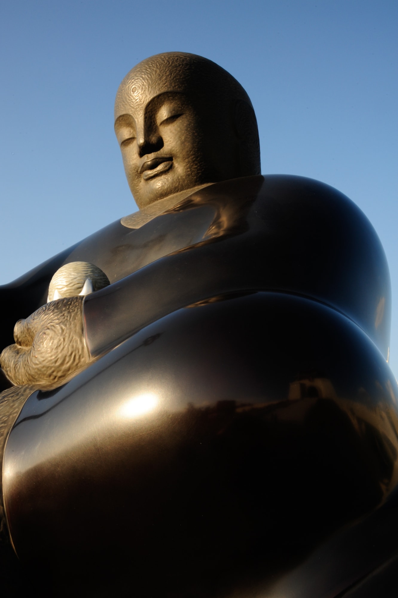 大氣—李真台灣大型雕塑首展