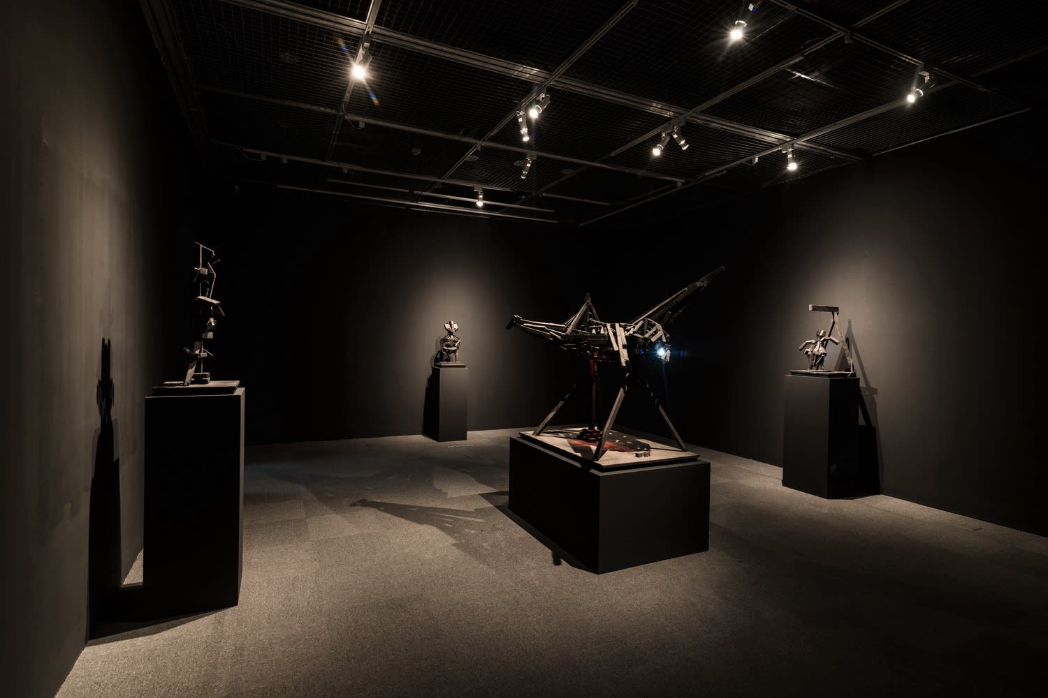 世一場自願非願的遊浮—李真個展