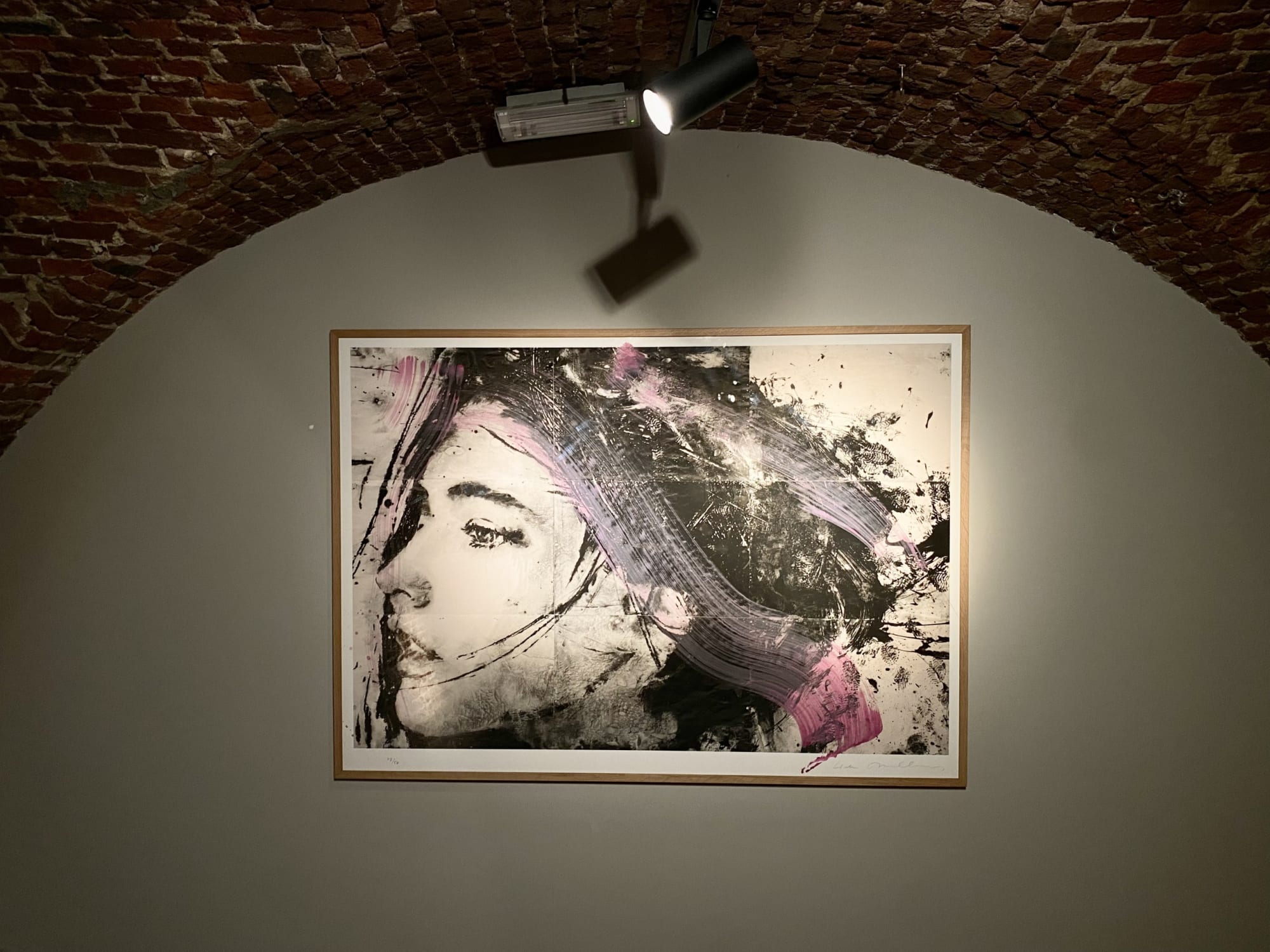 PAINT STROKES BY LÍDIA MASLLORENS & ANDREA TORRES