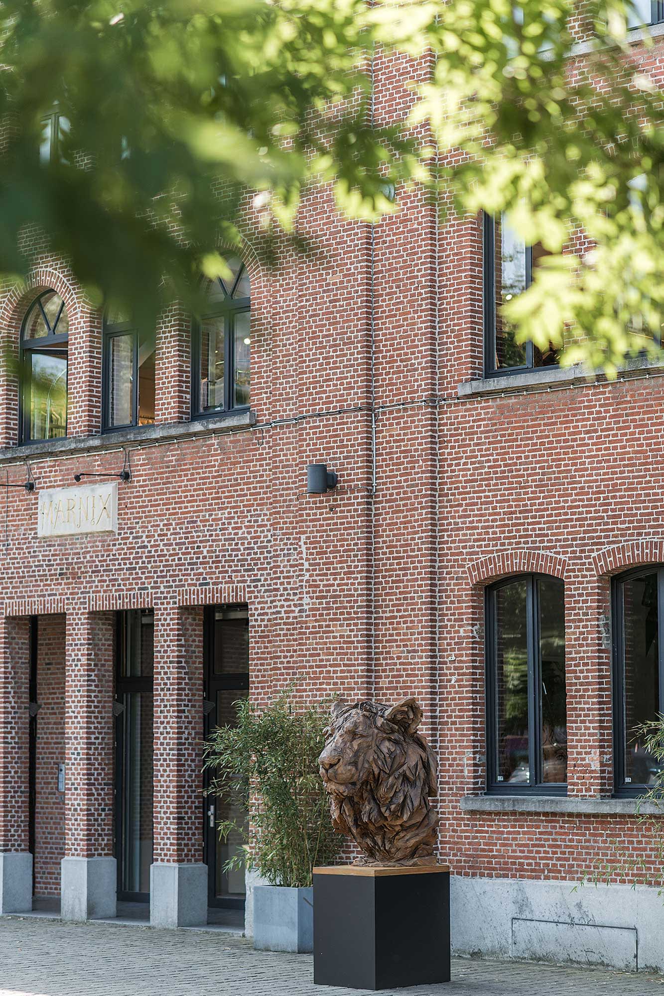 JÜRGEN LINGL: WOOD TO BRONZE