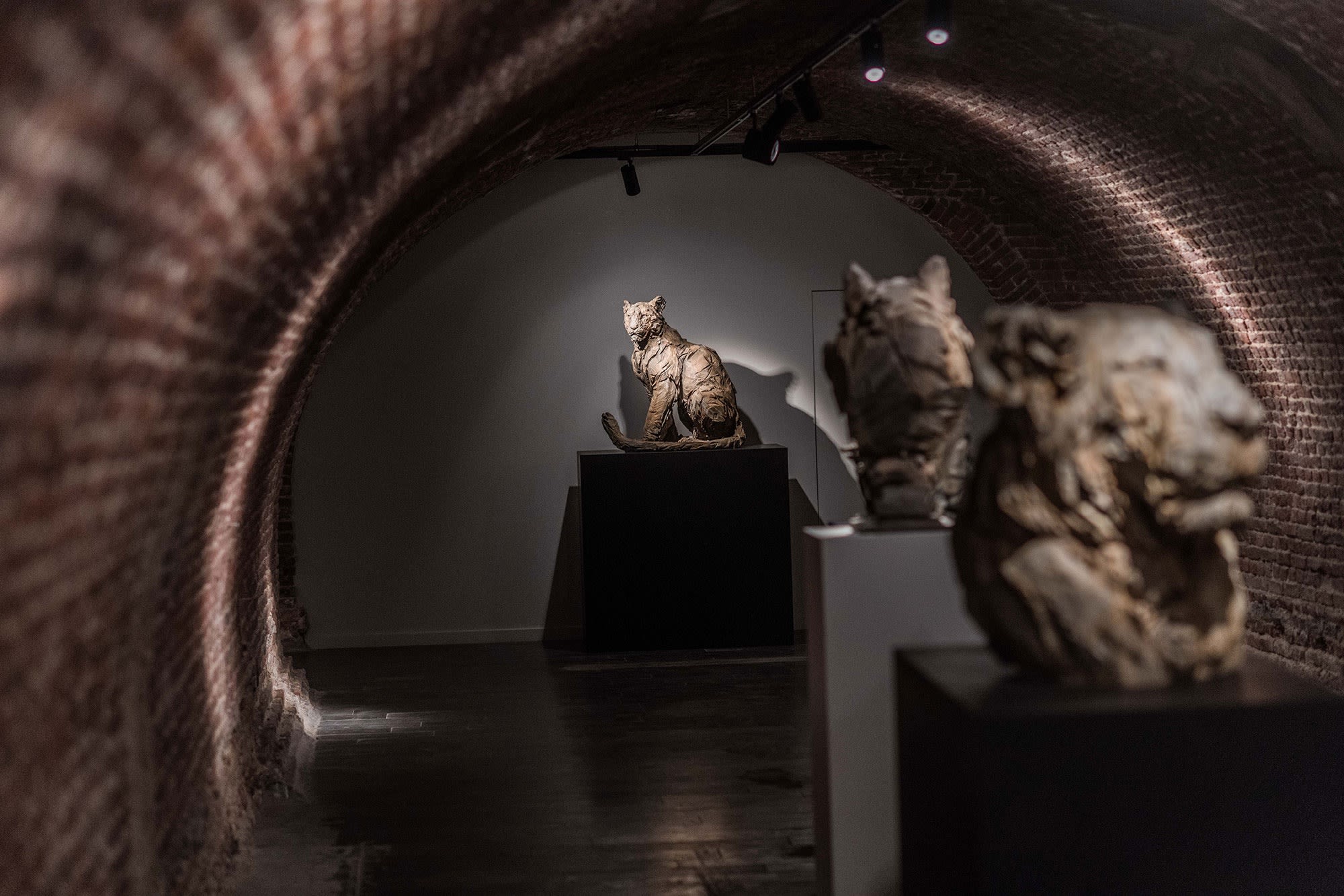 JÜRGEN LINGL: WOOD TO BRONZE