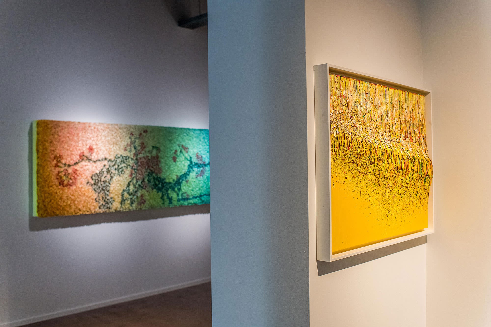 MIXED ARTISTS: IN FULL COLOR