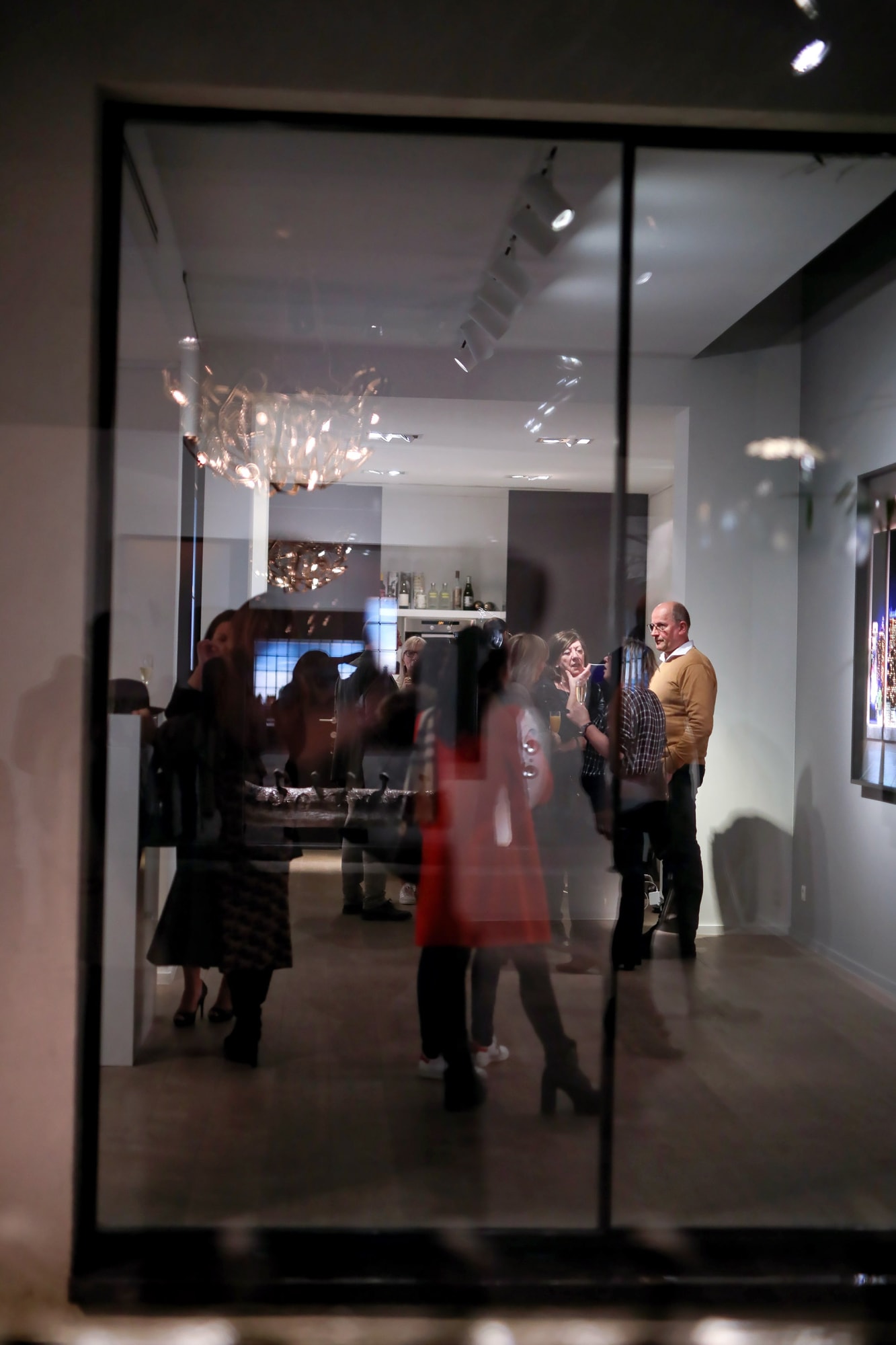 LUC DRATWA: WINDOWS 2.0