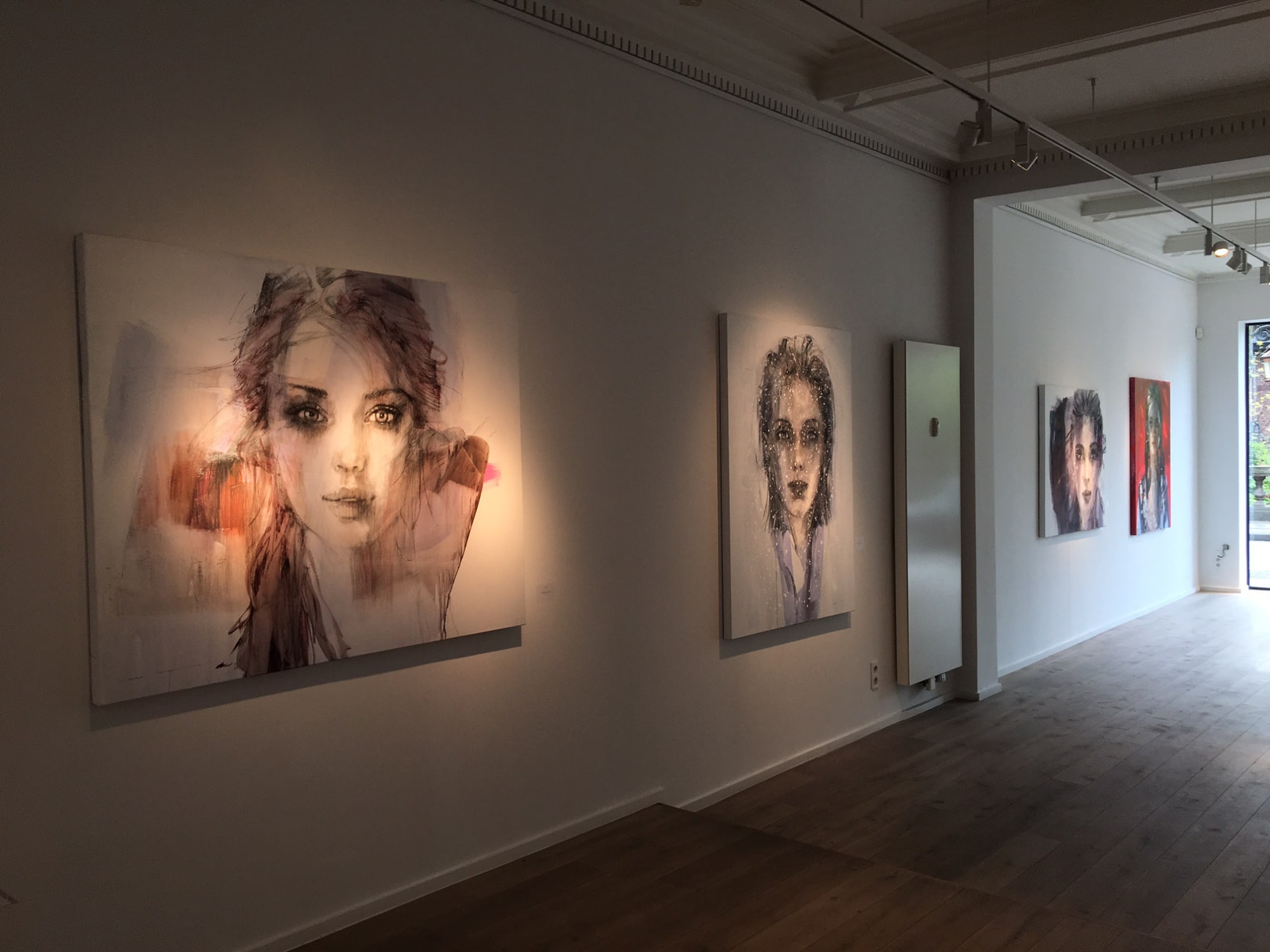 CHRISTINE COMYN: BRIGHT EYES