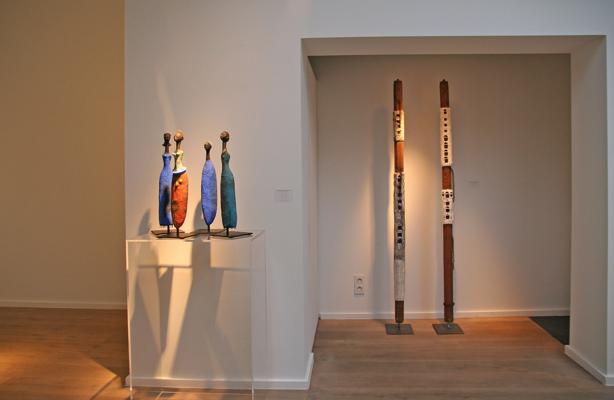 ETIYÉ DIMMA POULSEN: BLUE OBESSION