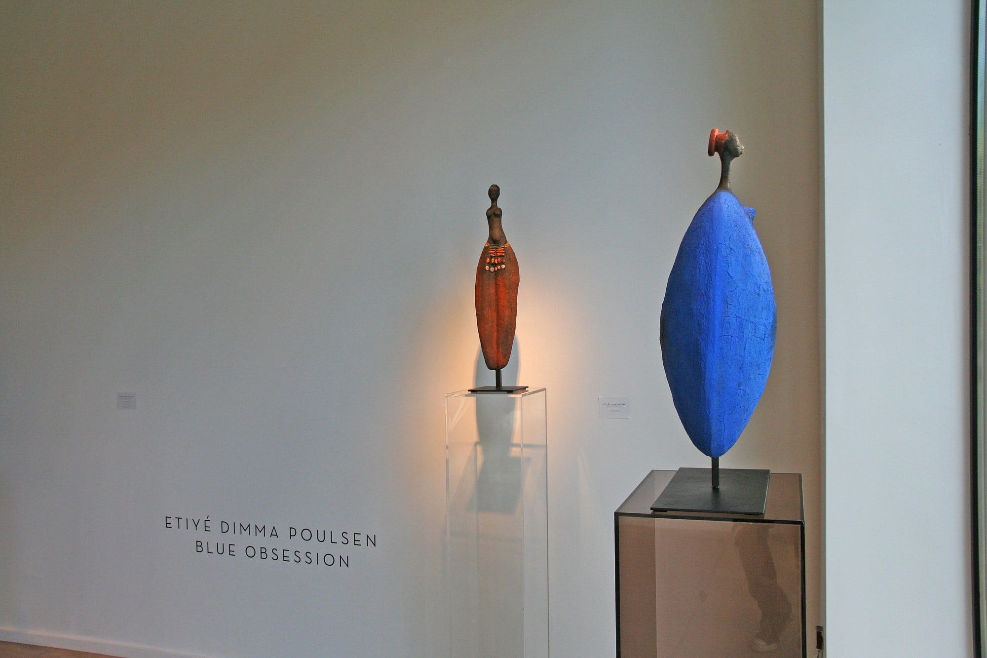 ETIYÉ DIMMA POULSEN: BLUE OBESSION