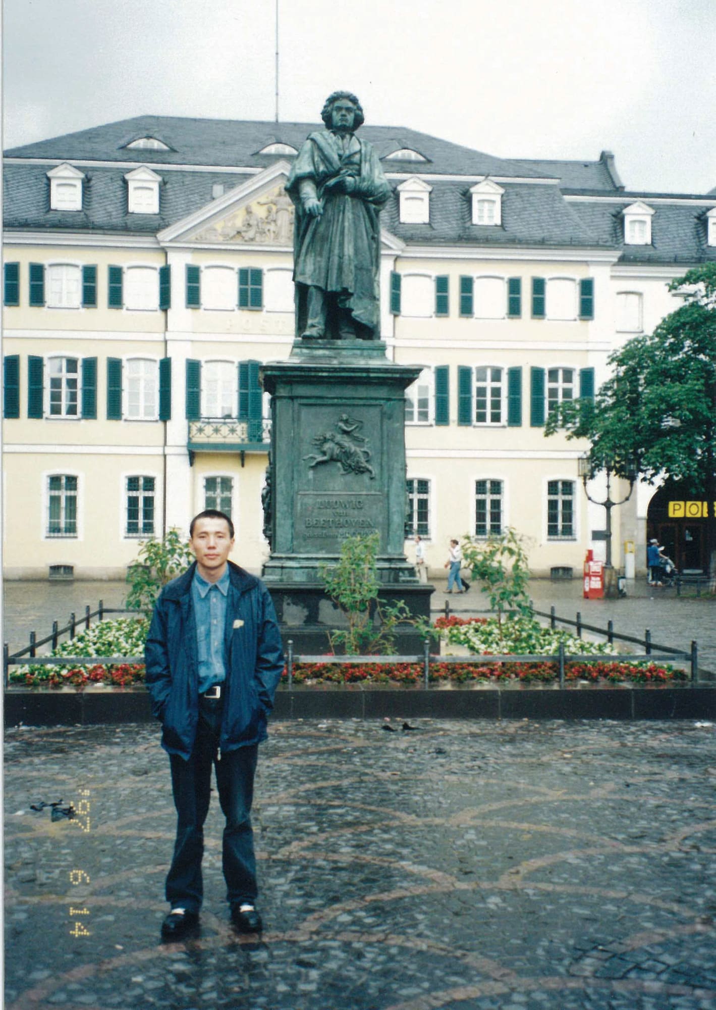 Xue Song in front of the state of Beethoven, Bonn, Germany