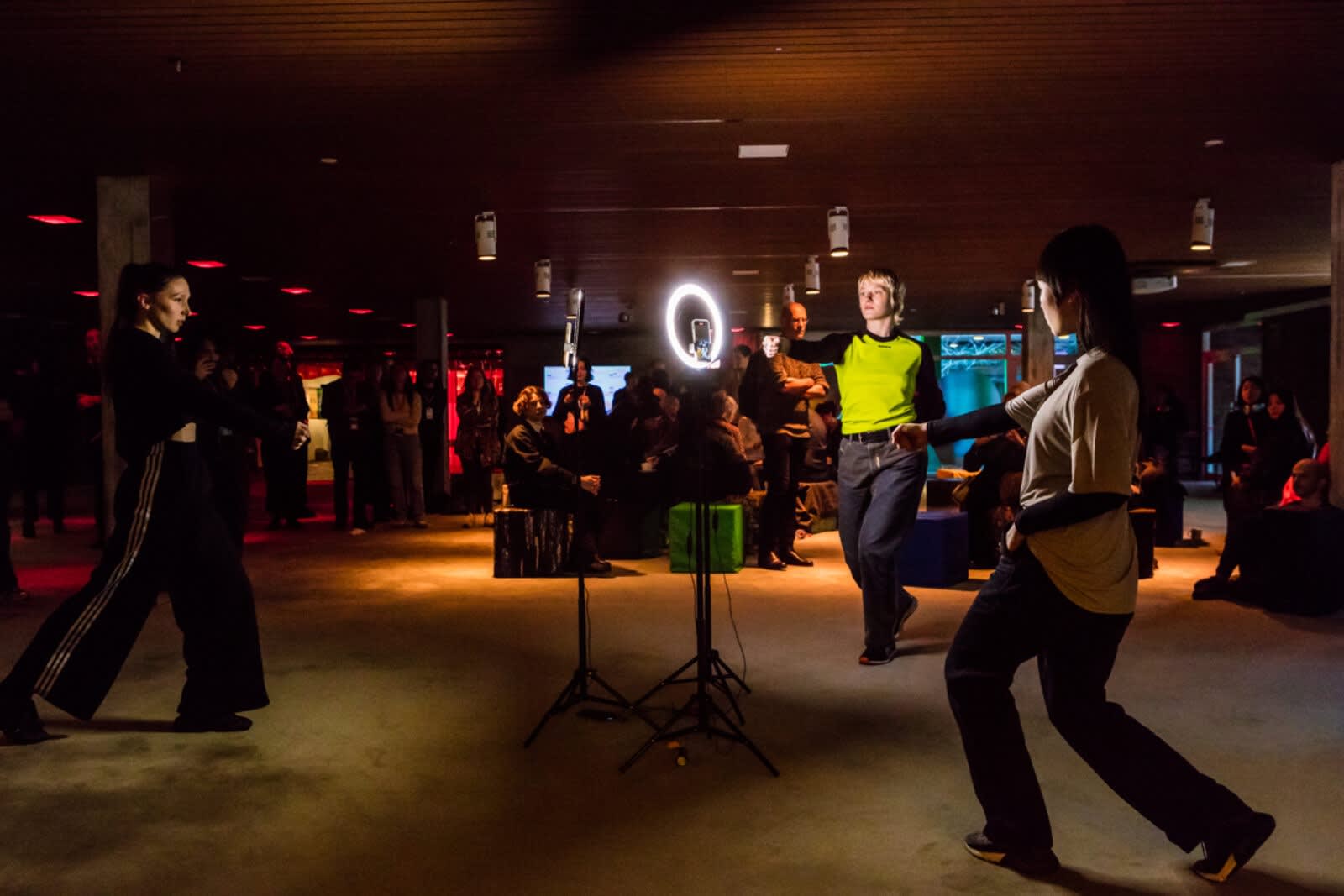 Nina Davies, Bionic Step, Transmediale, Berlin 2023, Photo: Laura Fiorio