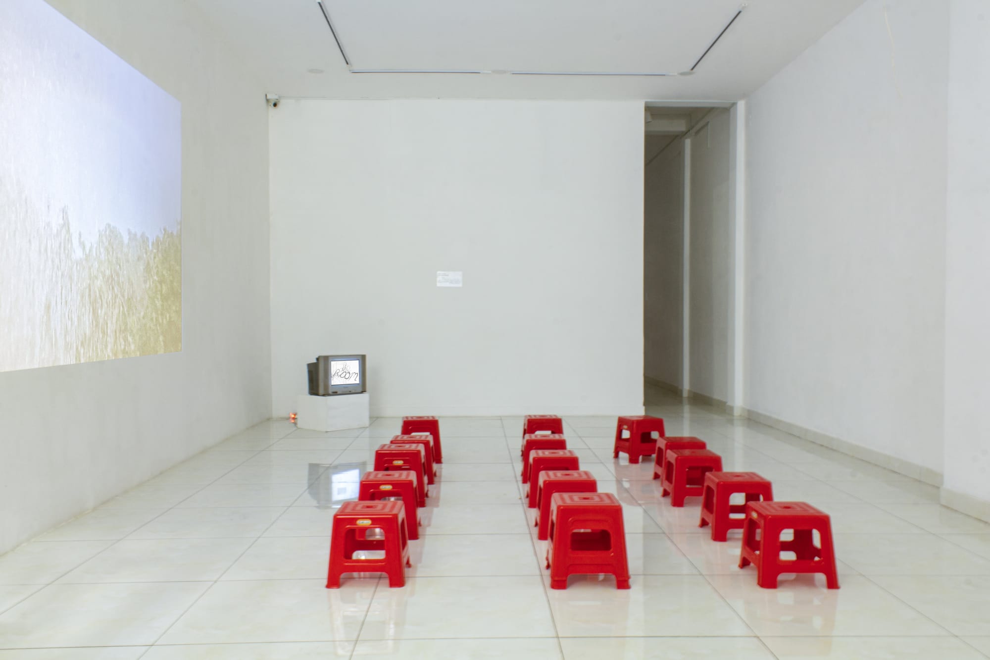 Tin Vịt 6 Giờ (Six O’Clock Duck News)