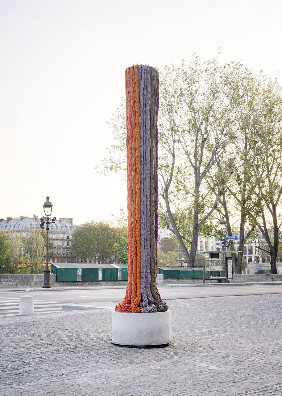 Sheila Hicks