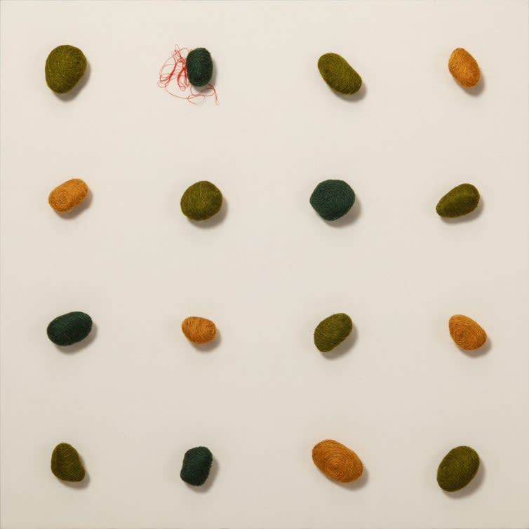 BACK INKYO IN SEQUENCE #5 ceramics with yarn glazing on canvas 50 x 50cm 2018