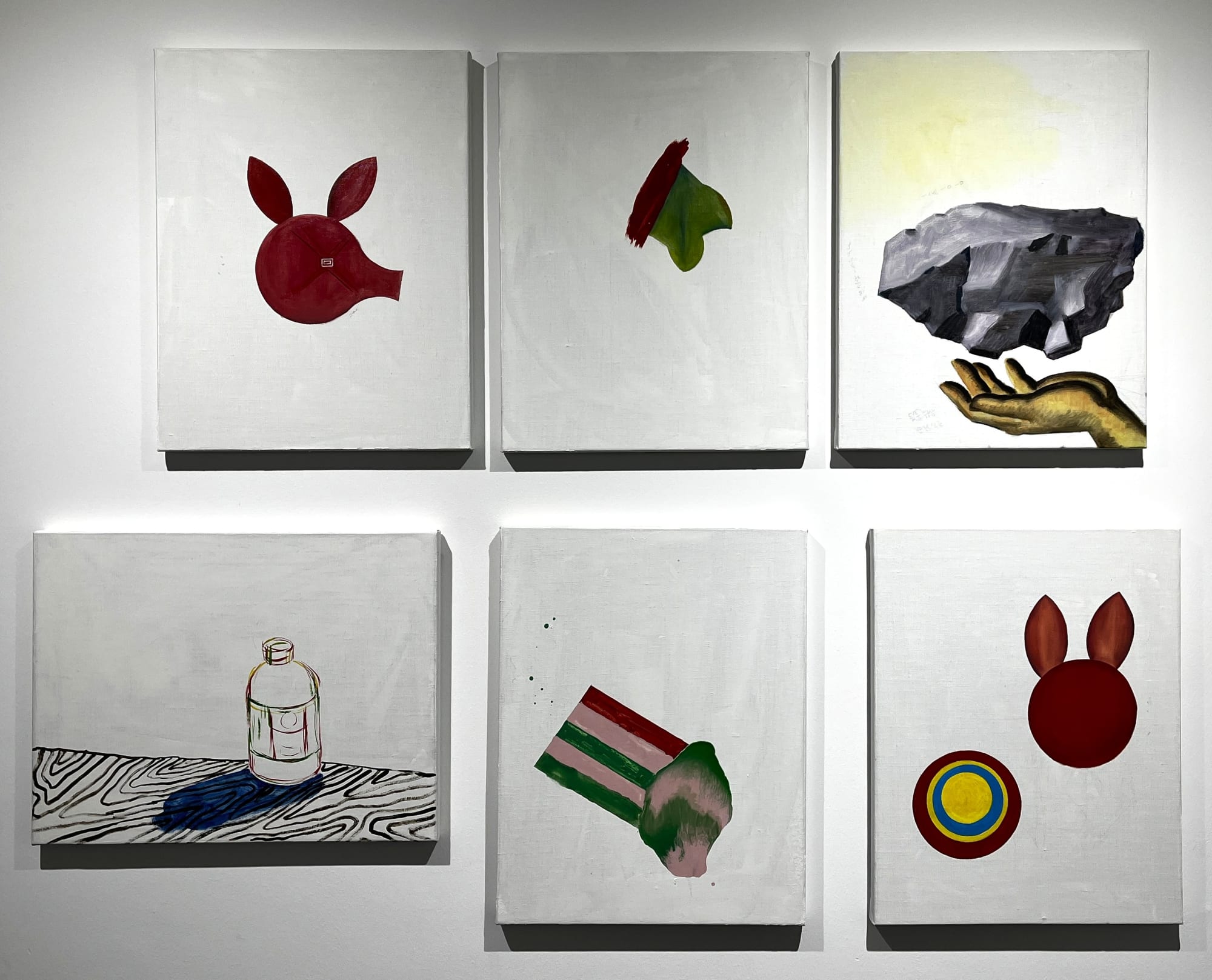 Chung Suejin Movement shown through a form expressed by a stonemason (the inner structure of the form - the flow of consciousness) 40.9 x 31.8cm (each) oil on linen 2025