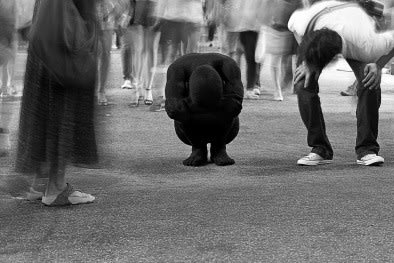 LEE JUNE Bystander Thread on plastic cast 41 x 71 x 68(h)cm 2012