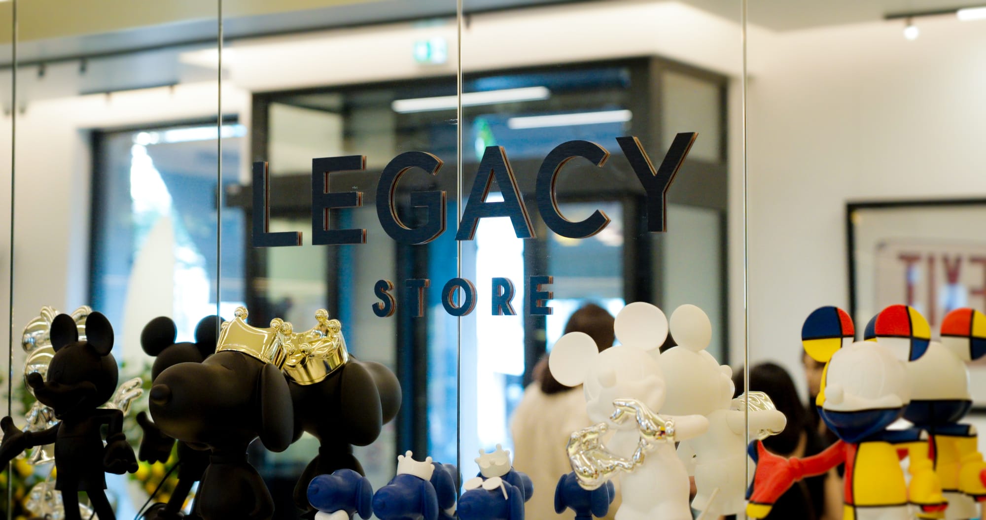 LEGACY x EXITART by Florian Reinhardt