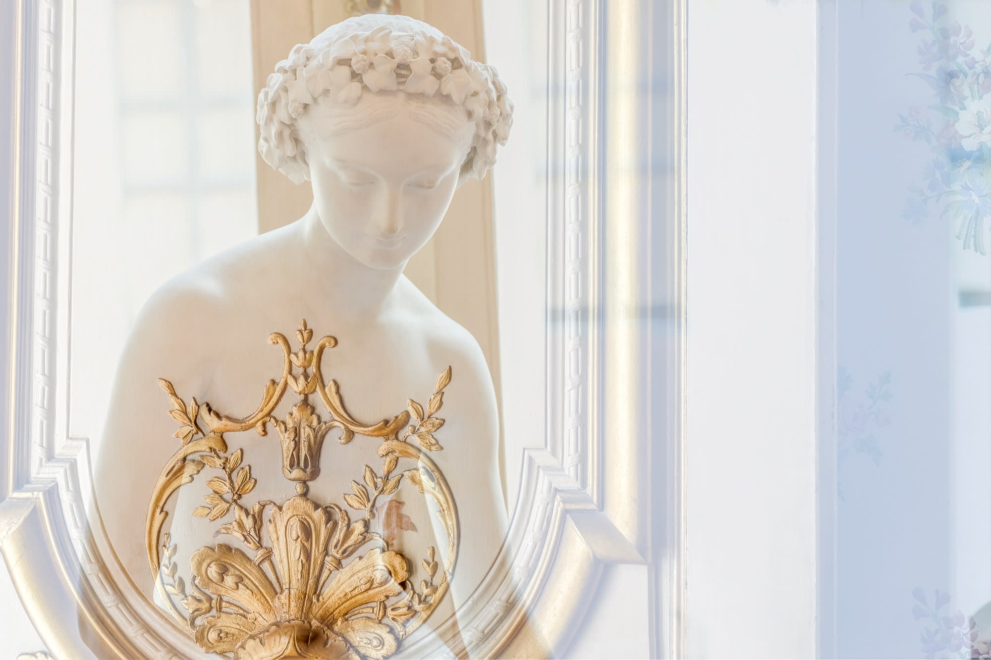 Mélancolie (Paris, France), 2018 40 x 60 in., Ed. 5 48 x 72 in., Ed. 1