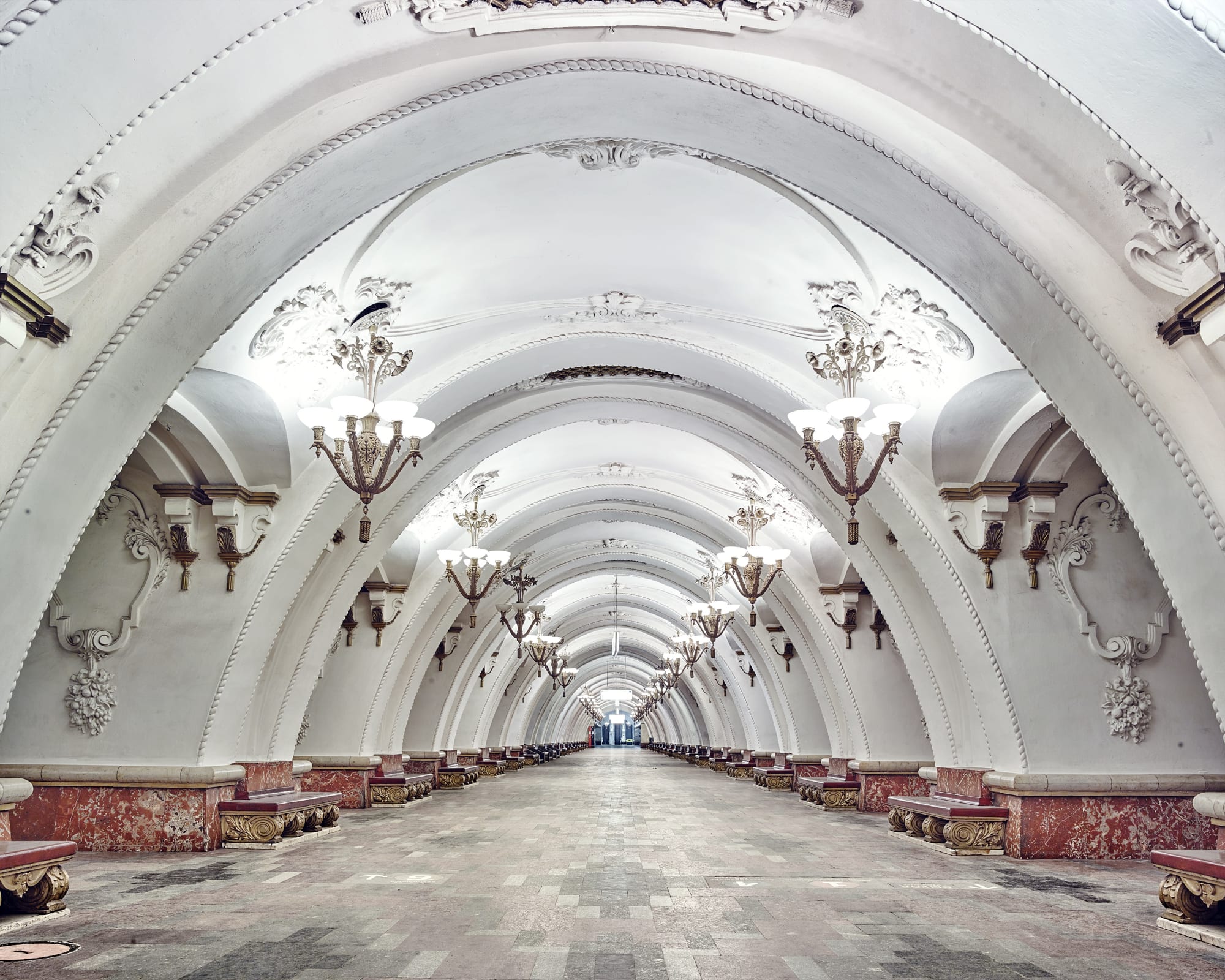 Arbatskaya Metro Station, Moscow, Russia, 2015 21 x 26 in., Ed. 7 & 2AP 32 x 40 in., Ed. 7 & 2AP 44 x 55 in., Ed. 10 & 2AP 59 x 73 1/2 in., Ed. 5 & 2AP