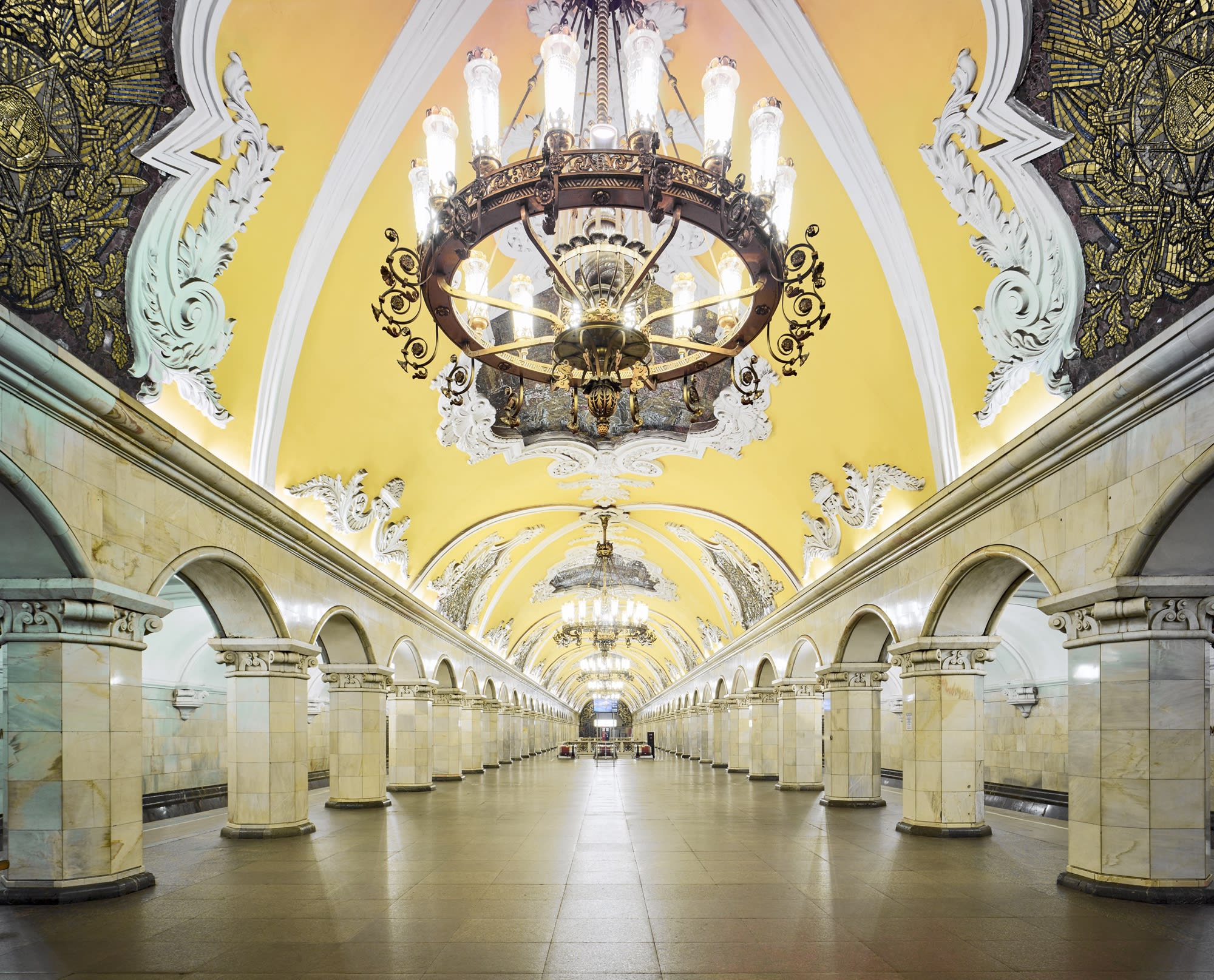 Komsomolskaya Metro Station, Moscow, Russia, 2014 21 x 26 in., Ed. 7 & 2AP 32 x 40 in., Ed. 7 & 2AP 44 x 55 in., Ed. 10 & 2AP 59 x 73 1/2 in., Ed. 5 & 2AP