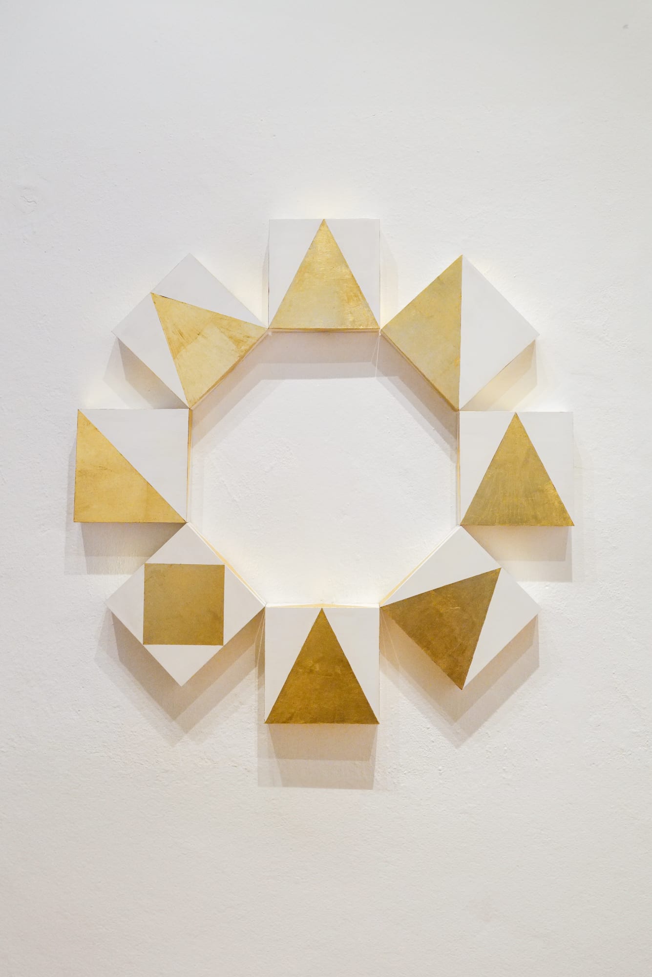 Anakaona, 2025, acrylic and gold leaf on wood, 48 7/8 in (diameter) (124 cm)