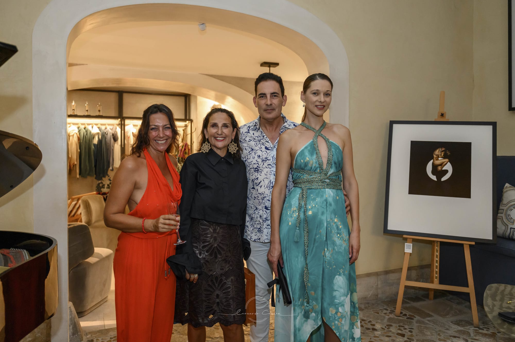 Pre-Nit del Art Exhibition Leonardo Cóndor