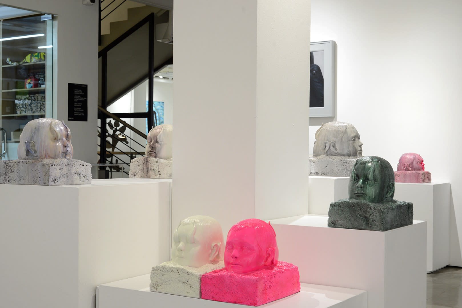 PAGGUHIT NANG NAKADILAT SA DILIM