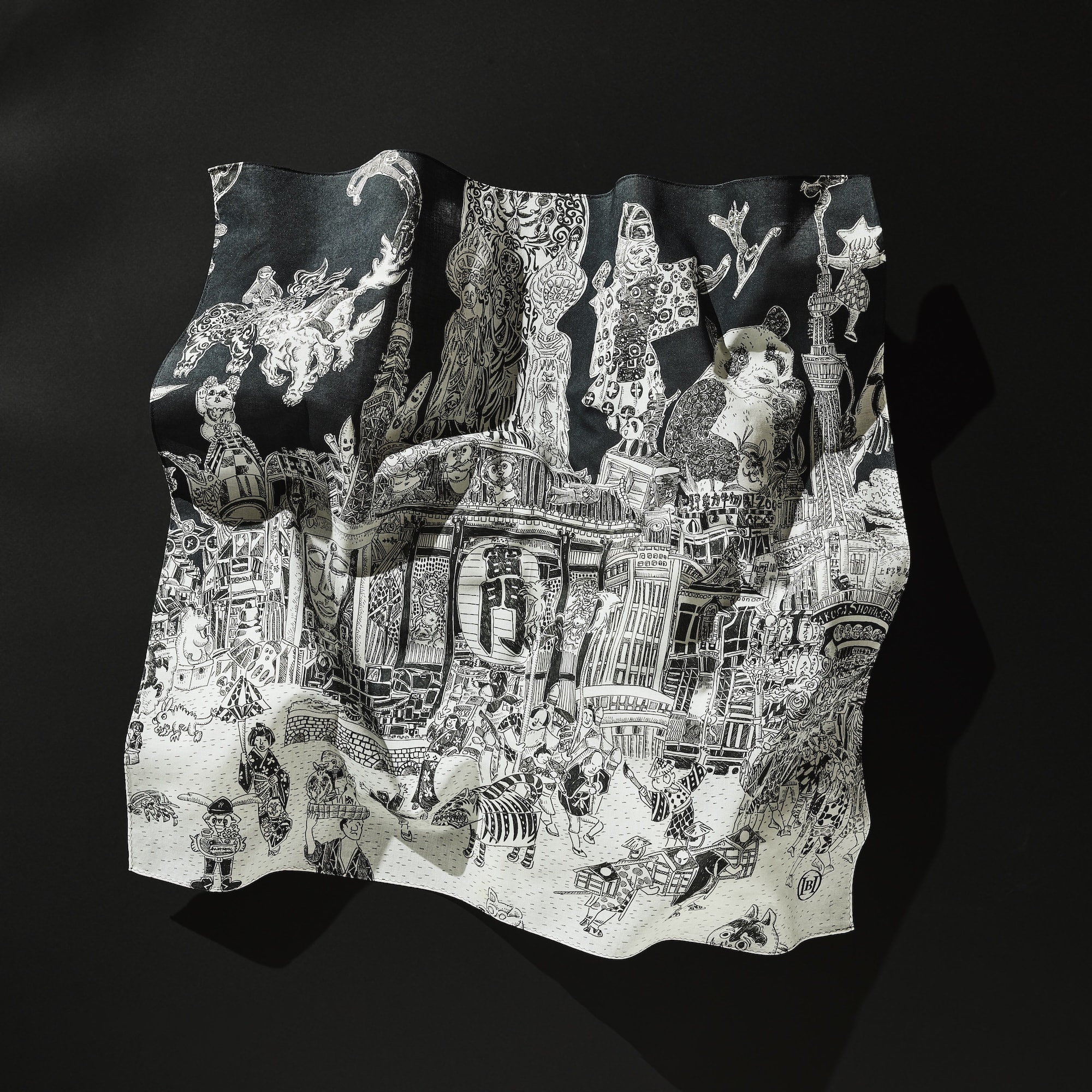 ハンカチーフ　¥3,630