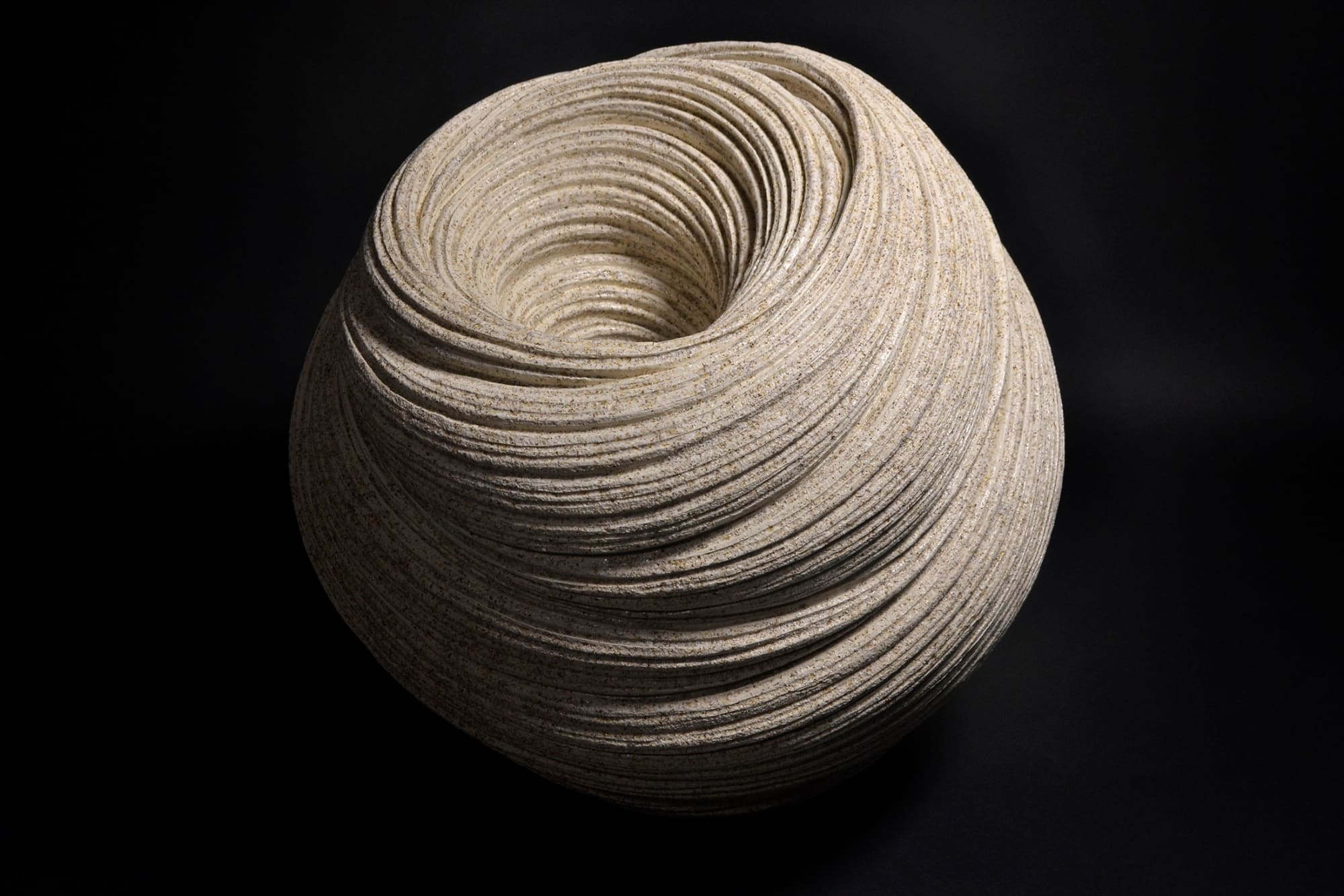 Sakiyama Takayuki (b. 1958) Chōtō; Listening to the Waves 2016 Stoneware with sand glaze 17.75 x 18.25 x 18.75 in. 45 x 46.5 x 48 cm. Sold