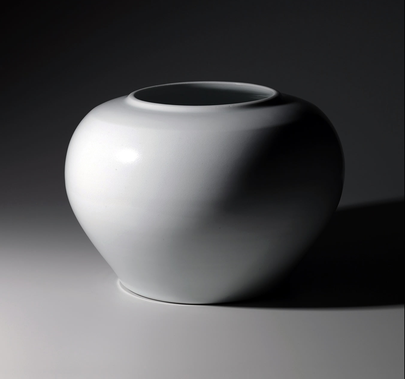 Tomimoto Kenkichi (1886-1963) Large rounded white vessel 1936 Glazed porcelain 8 5/8 x 12 5/8 inches Inv# 10905 SOLD