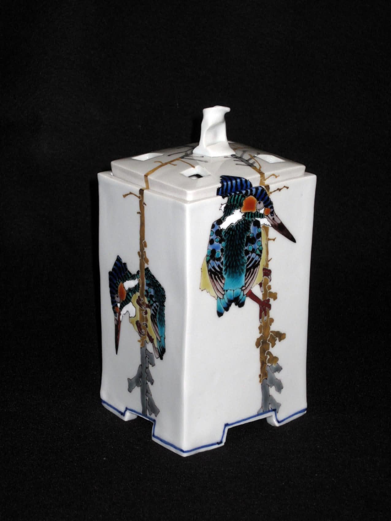 Square incense burner with a perforated cover and elevated foot decorated with kingfishers perched on dried plants, 2010 Porcelain with polychrome enamel glazes 7 5/8 x 3 5/8 x 4 1/8 inches Inv# 6668 SOLD