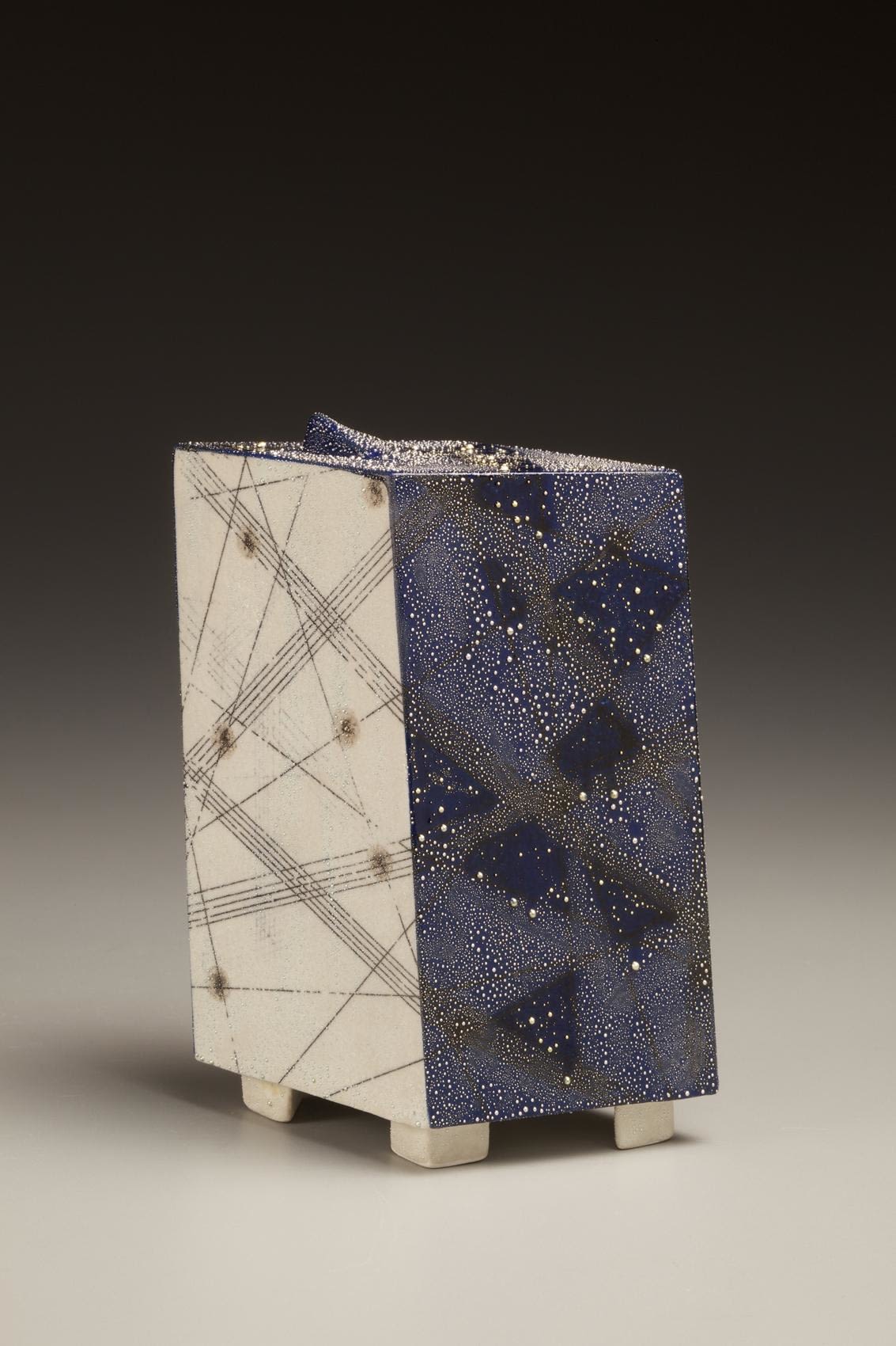 Kondô Takahiro (b. 1958) Four legged blue, white and black glazed porcelain form with gold and silver mist overglazes, 2010 Porcelain with black, white and metallic glazes 6 3/4 x 5 1/4 x 3 1/2 inches; Inv# 6724 SOLD