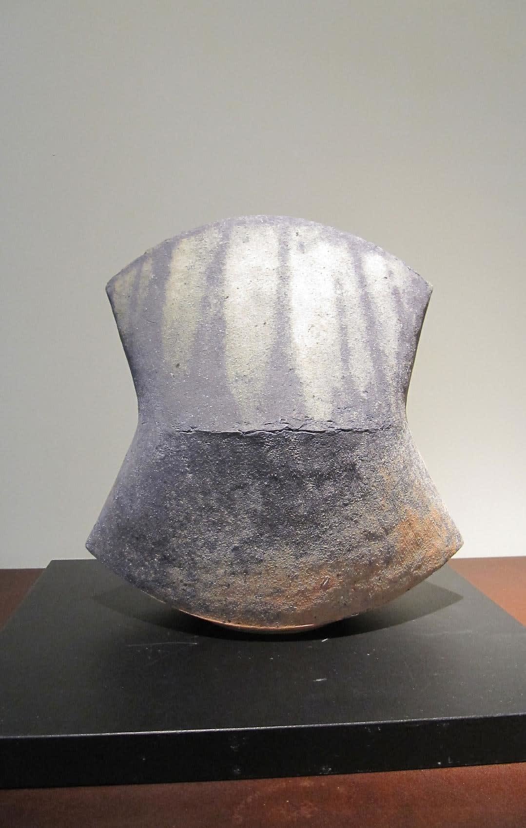 Kodô (Pulse), 2011 Stoneware 12 1/2 x 12 1/2 x 9 1/4 inches Inv# 7051 SOLD