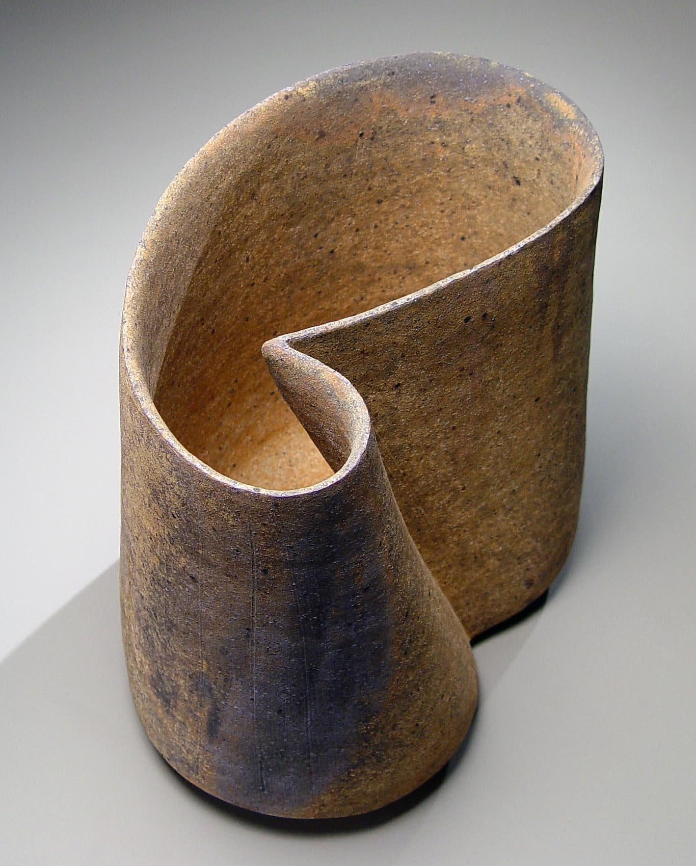 Kodô (Pulse), 2011 Multi-fired unglazed stoneware 15 1/8 x 16 1/8 x 11 inches Inv# 7076 SOLD