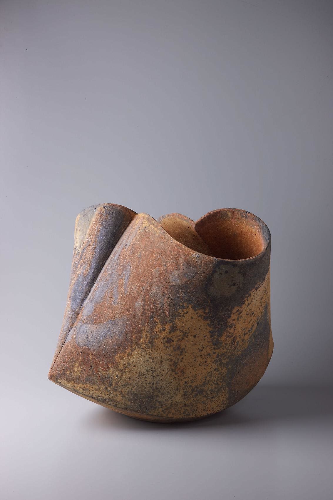 Kodô (Pulse), 2011 Multi-fired unglazed stoneware 15 x 16 1/8 x 17 1/8 inches Inv# 7062 SOLD