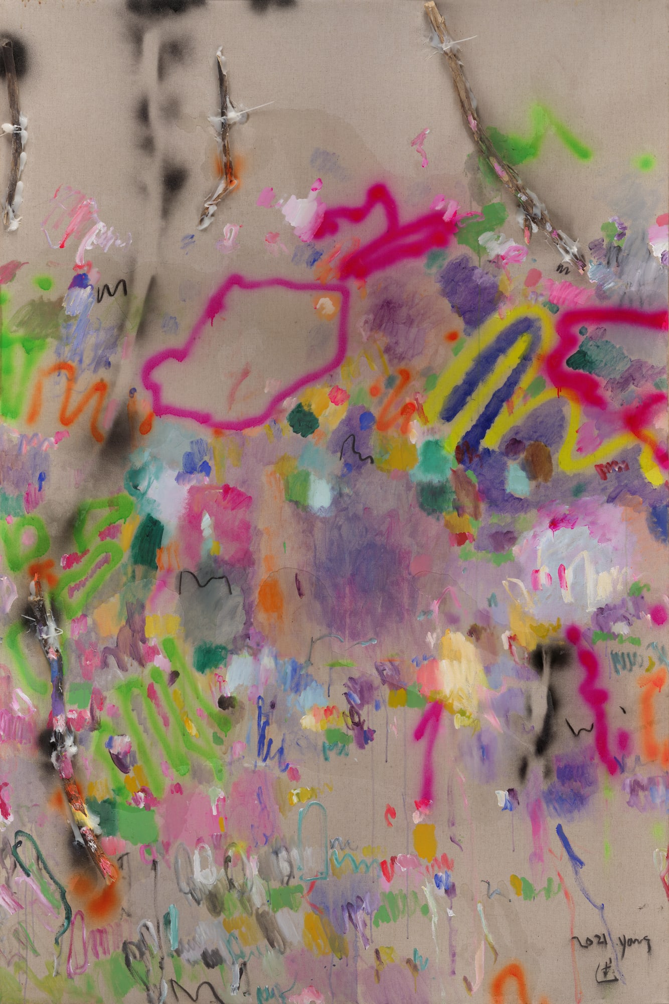 杨述，S No.24，布面丙烯，自喷漆，树脂，硅胶，木炭条，树枝，尼龙扎带，240 × 160 cm，2021 Yang Shu, S No.24, Acrylic, spray paint, resin, silicone, charcoal stick, twig, cable tie on canvas, 240 × 160 cm, 2021