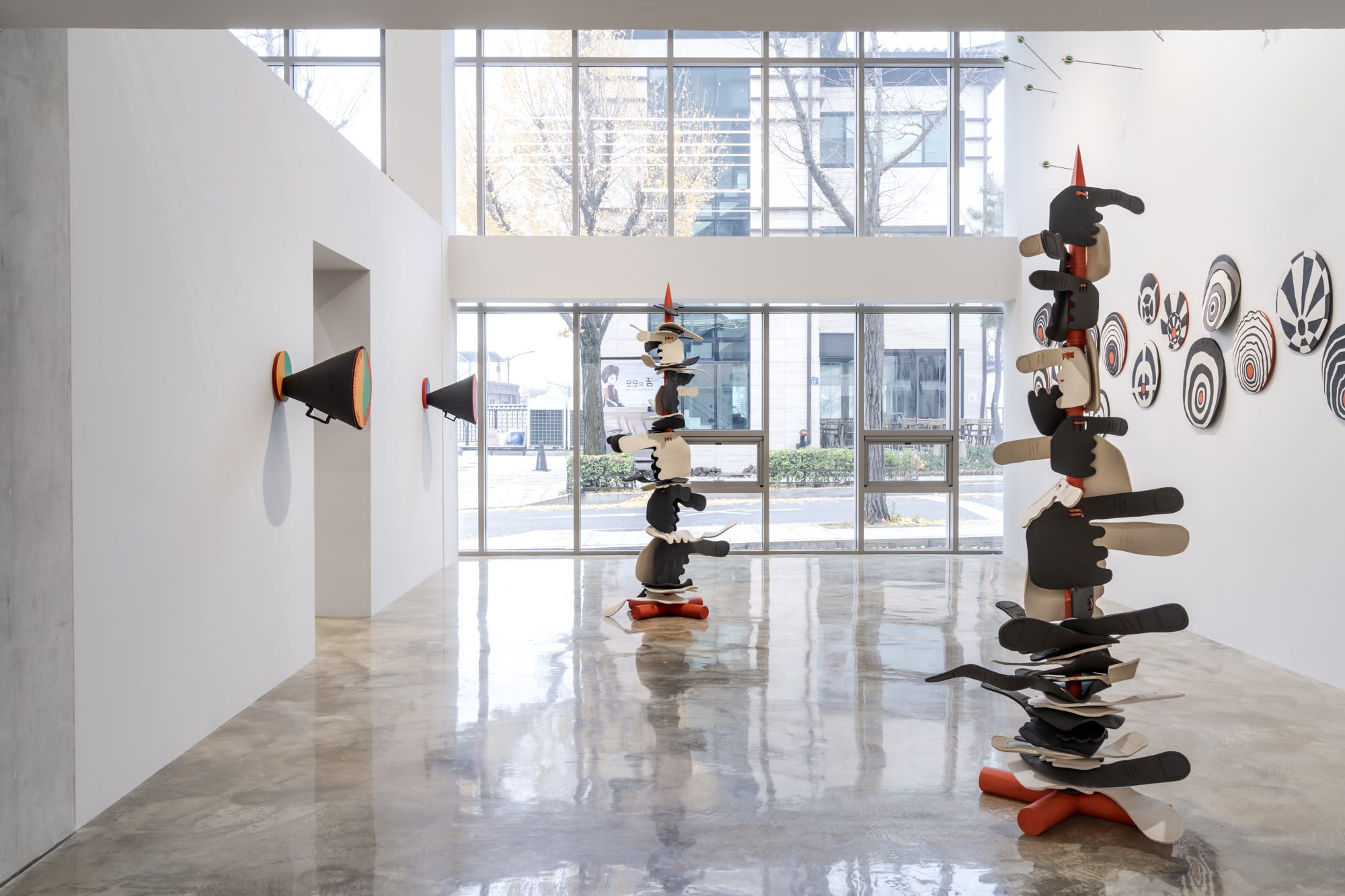 Emma Hart: BIG MOUTH