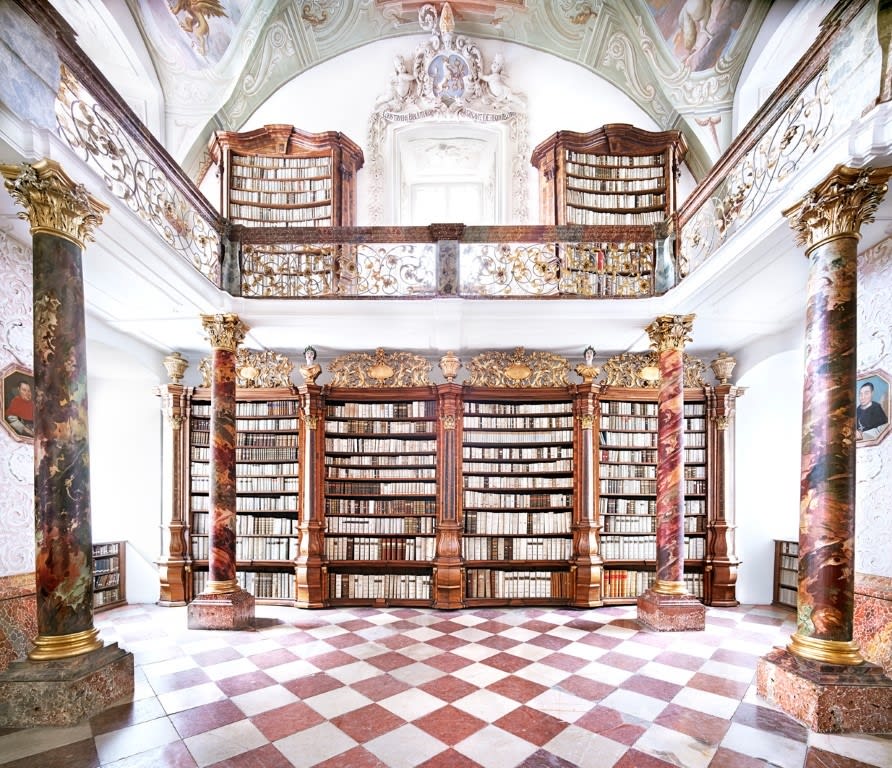 DARKROOM | A Group Show Kitty Chou, Candida Höfer, Vik Muniz and Hiroshi Sugimoto