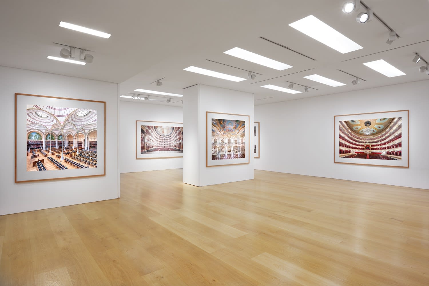 Candida Höfer Showing and Seeing