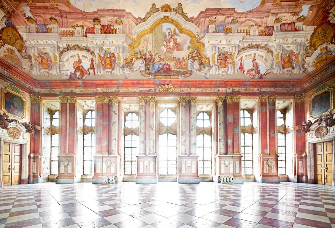 Candida Höfer Showing and Seeing