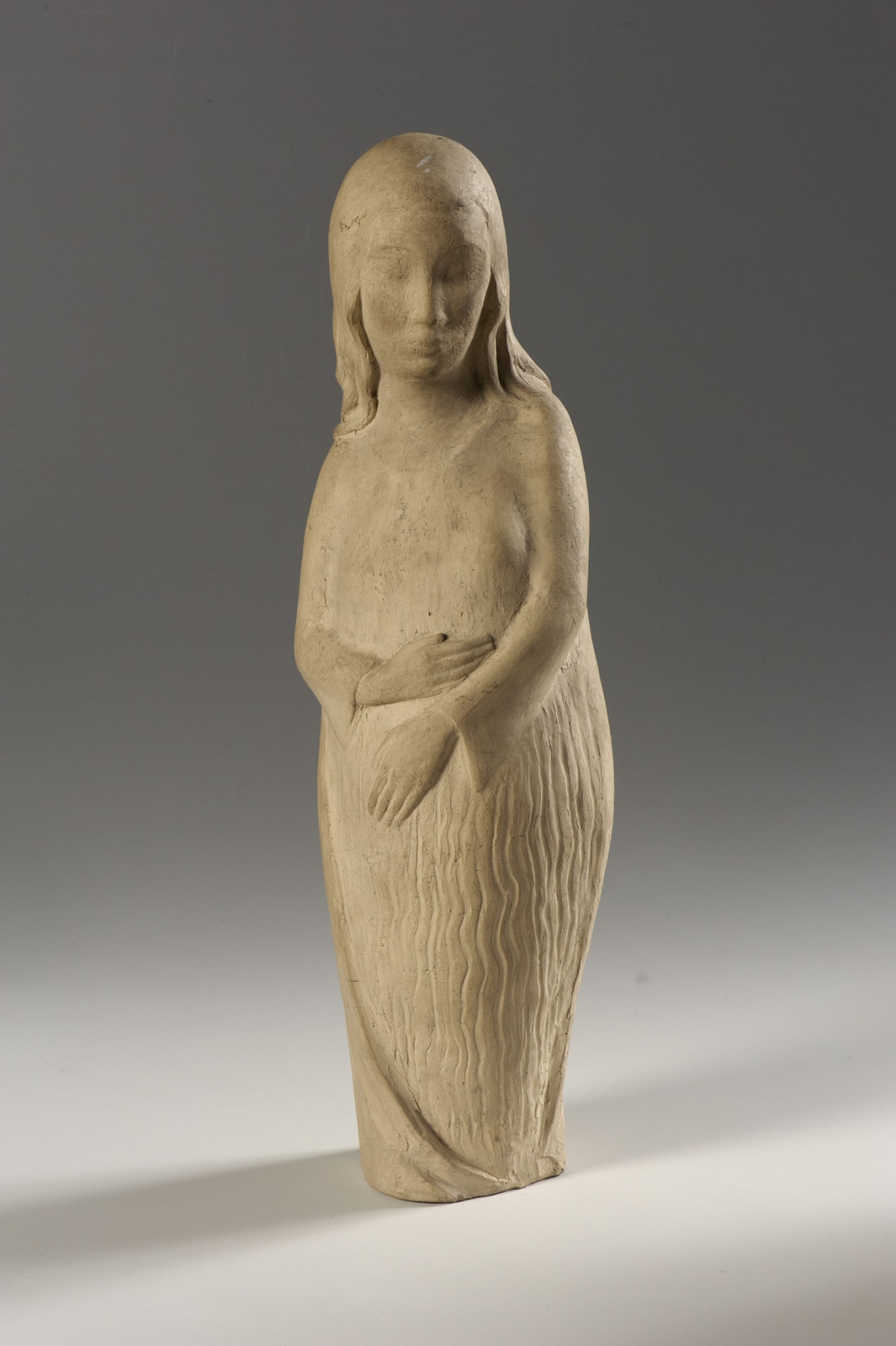 Erna Nonnenmacher (1889-1980) Maternity n.d. Plaster 41 x 13 x 8.5 cm Ben Uri Collection © Erna Nonnenmacher estate
