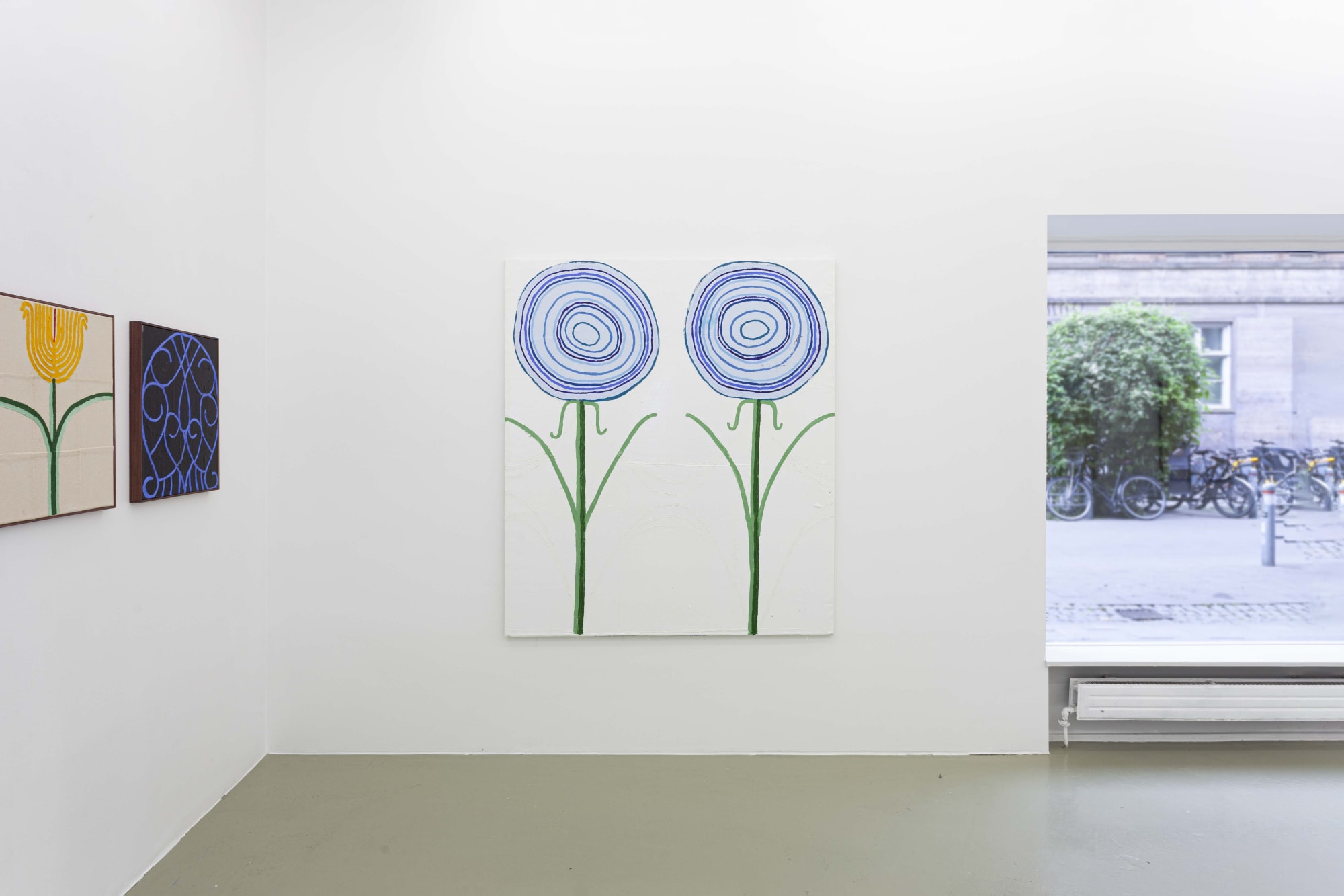 GALINA MUNROE - A MOTHER'S GARDEN