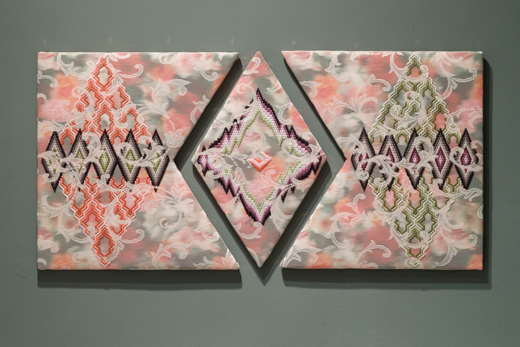 Cecilia Charlton, Aurora