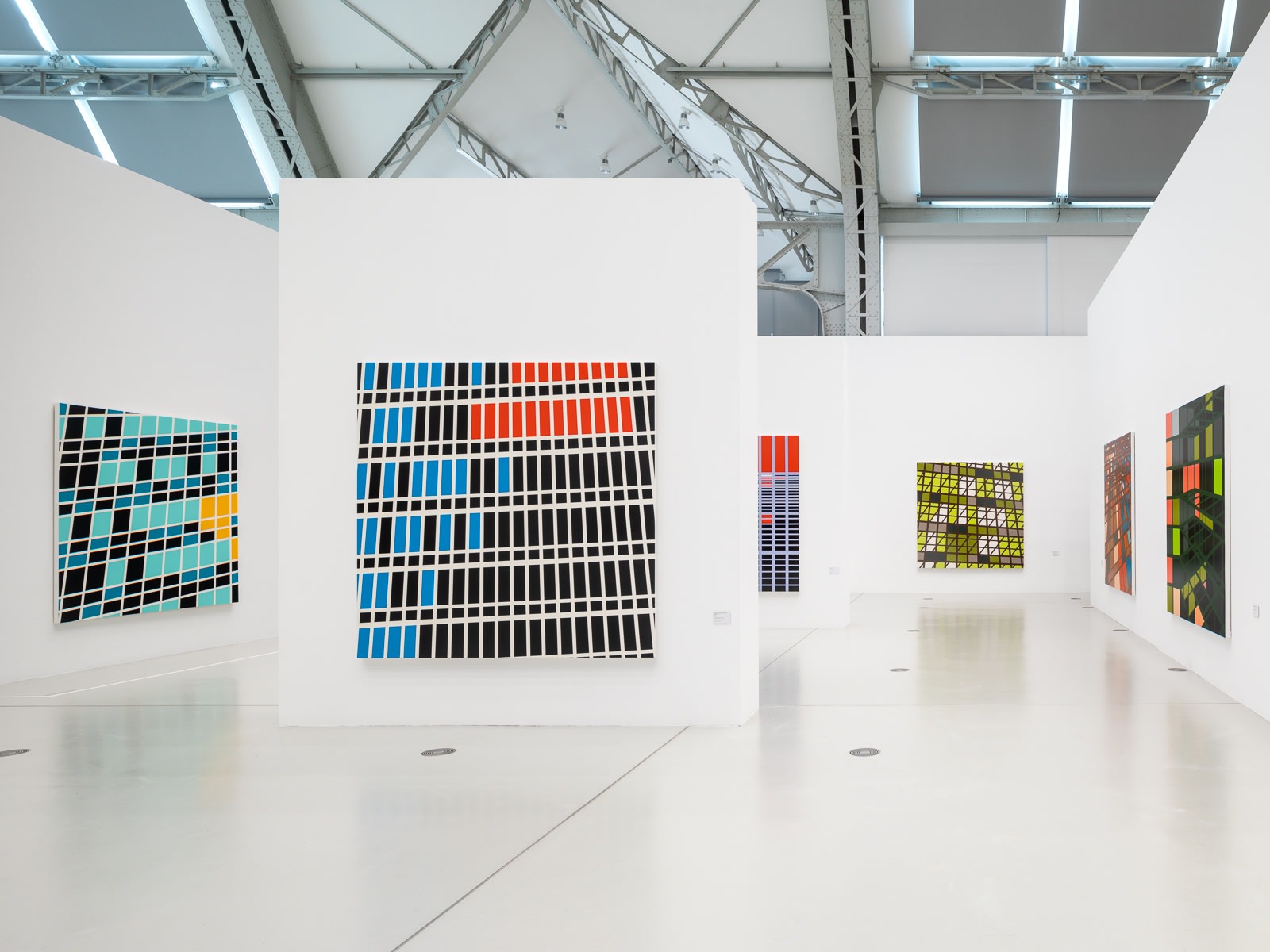 Sarah Morris, All Systems Fail, 2023 Deichtorhallen, Hamburg