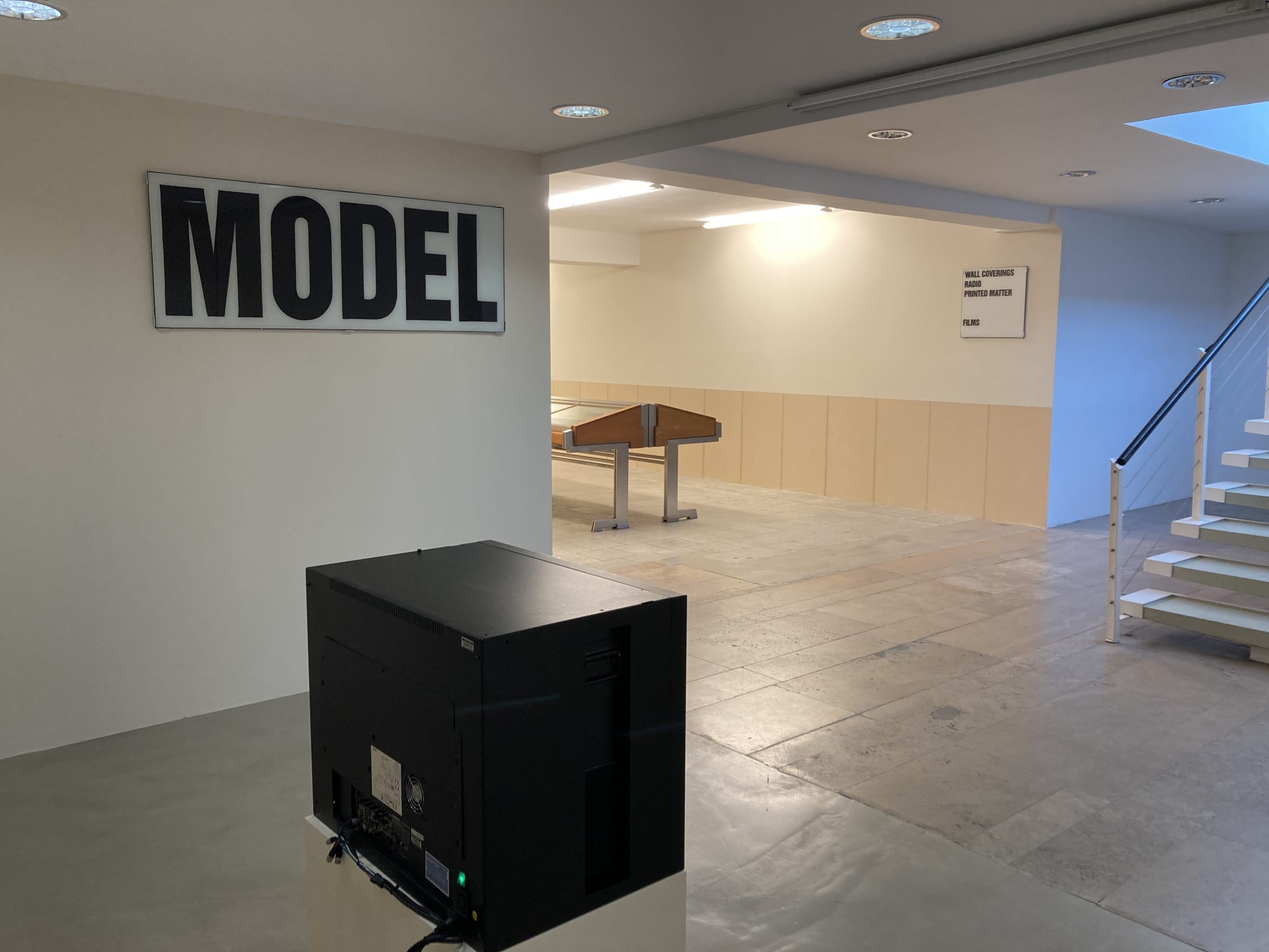 Installation view: Souterrain, Christopher Williams, Kochgeschirr (Adapted for Use), Capitain Petzel, Berlin, 2021