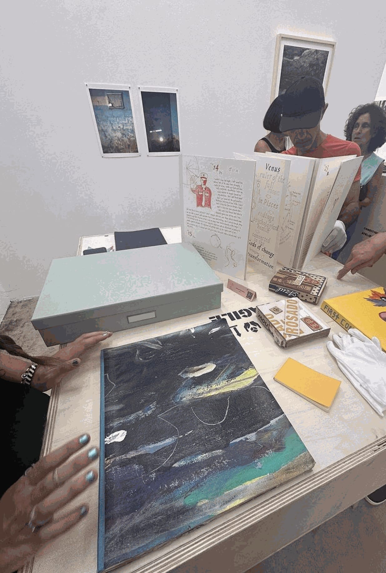 Simetría Doméstica, artist book presentation 2024