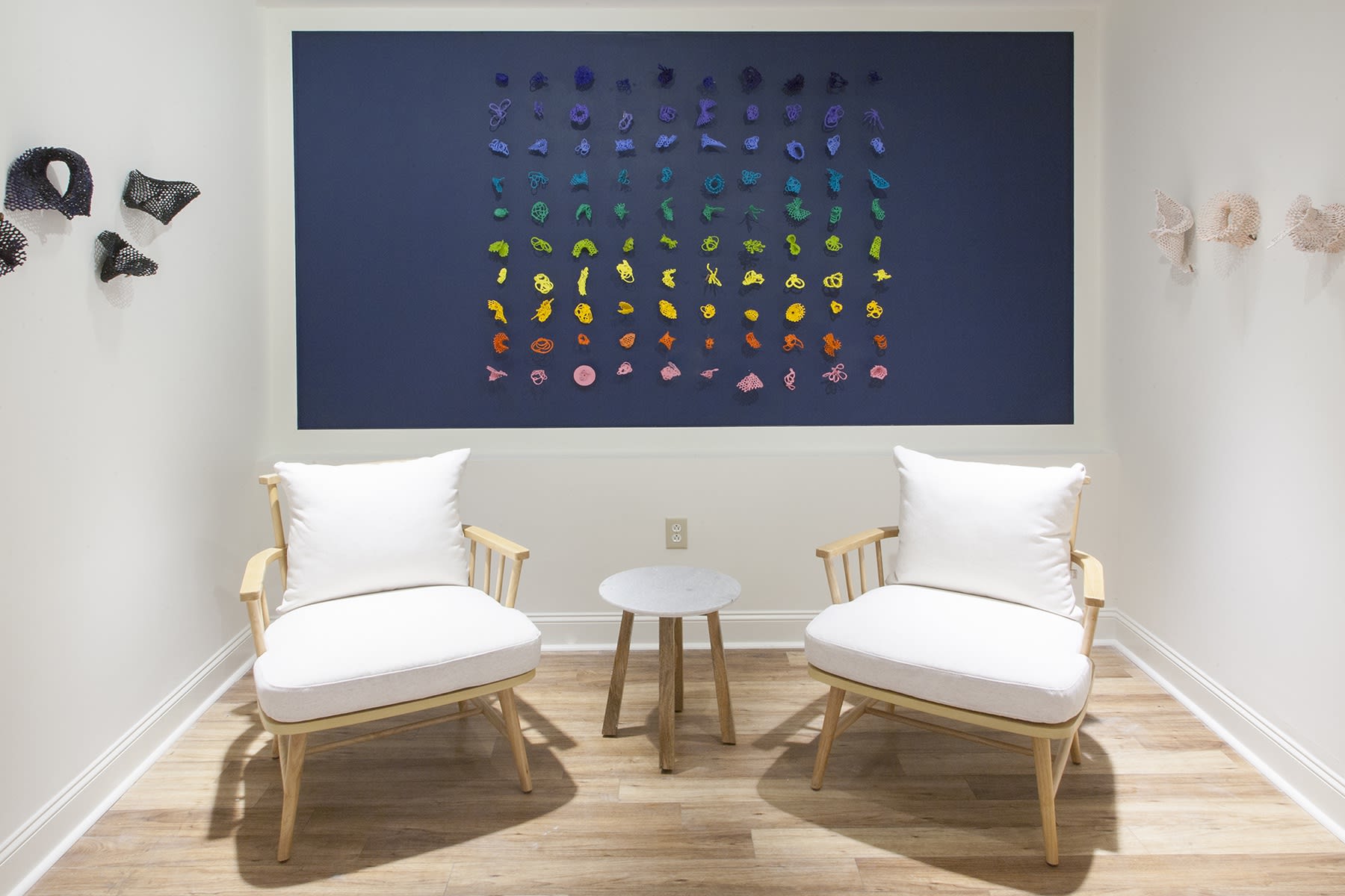 Kelly Sheppard Murray Where Trouble Melts Like Lemon Drops, 2020 Encaustic, wood, wire, wire mesh size variable