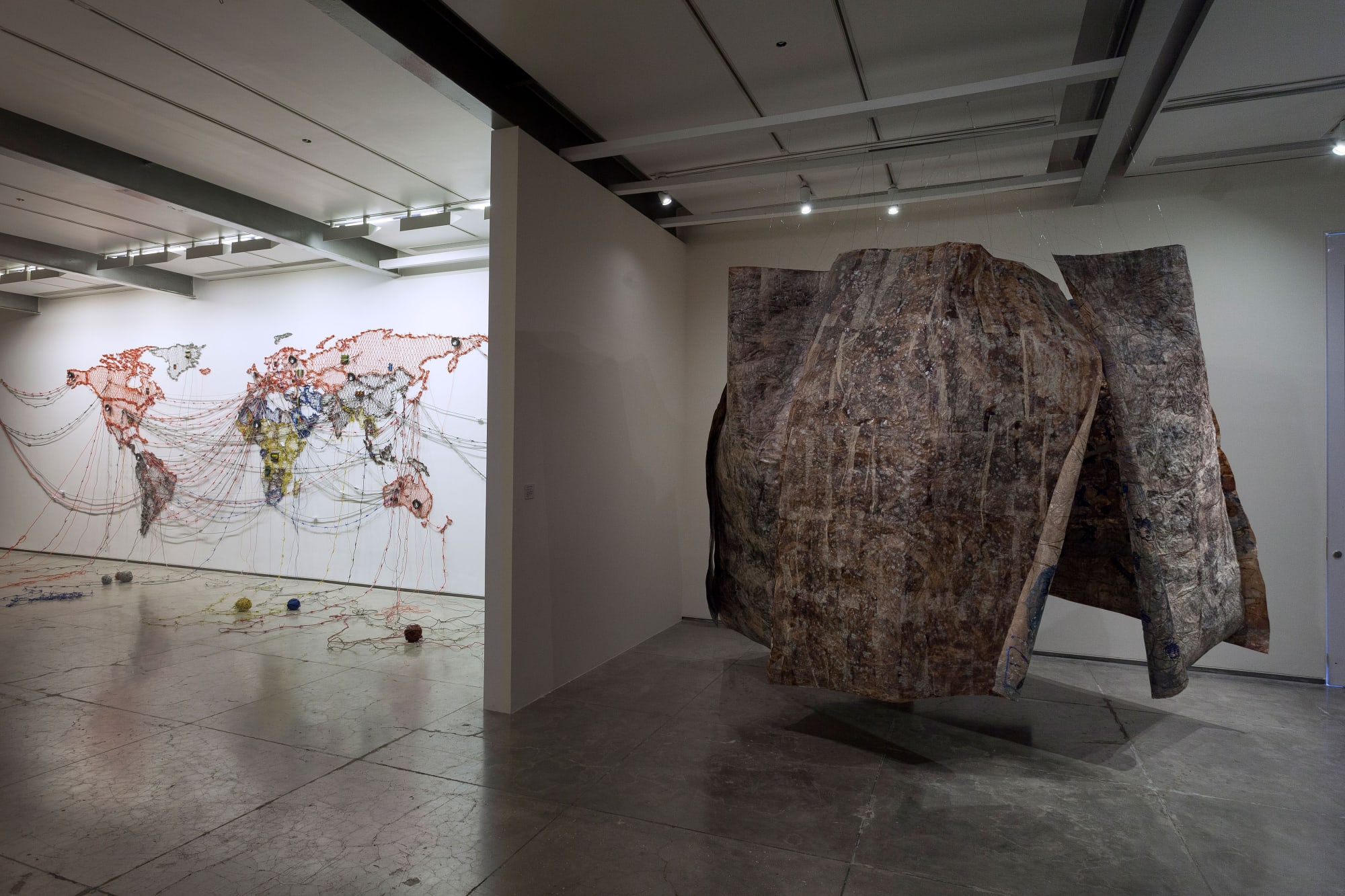 Aesthetic Bind: Floating World, display view, 2014