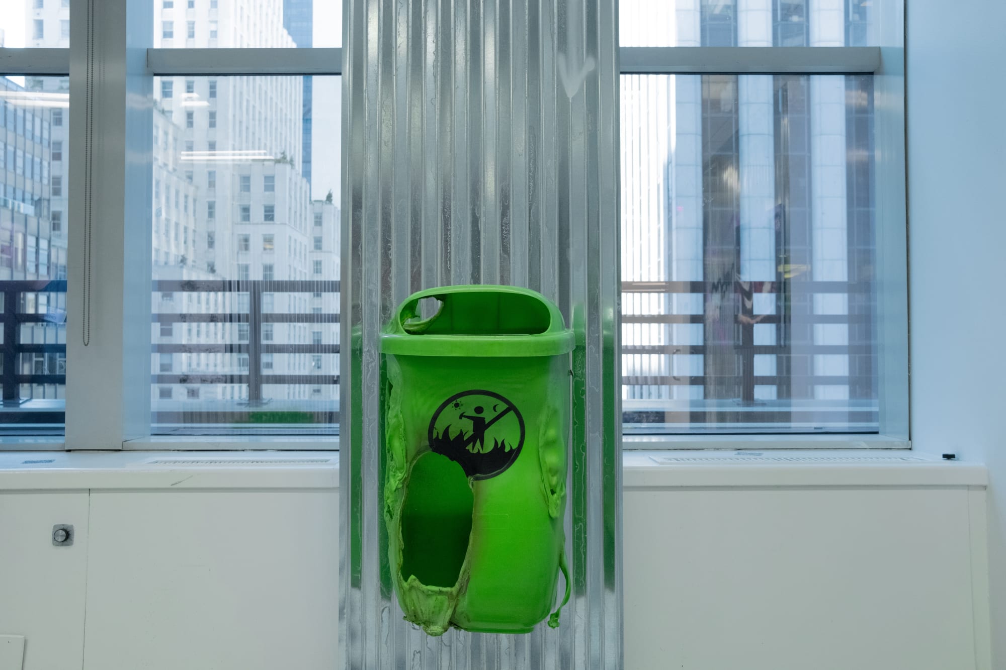 Sandro Pachuashvili Eliminate All Traces, 2023 Polyethylene and acrylic paint 72 x 40 x 30 cm. (27.8 x 16 x 12 in.)