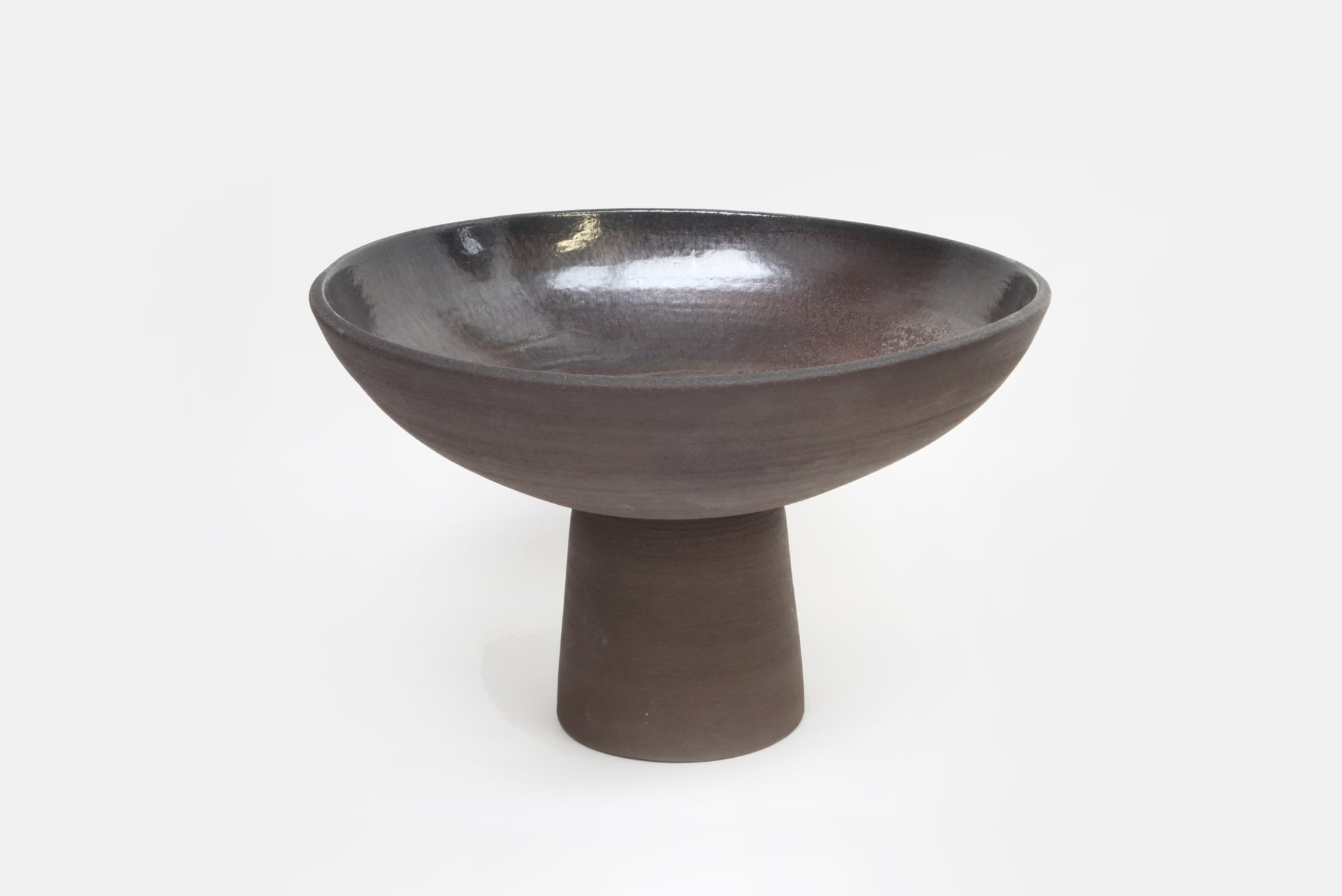 Kerim Demirkan, Footed vessel, 2021