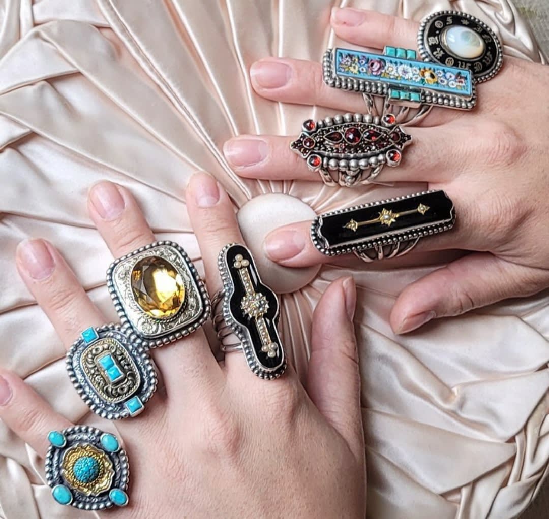 JILL GARBER / Trunk Show