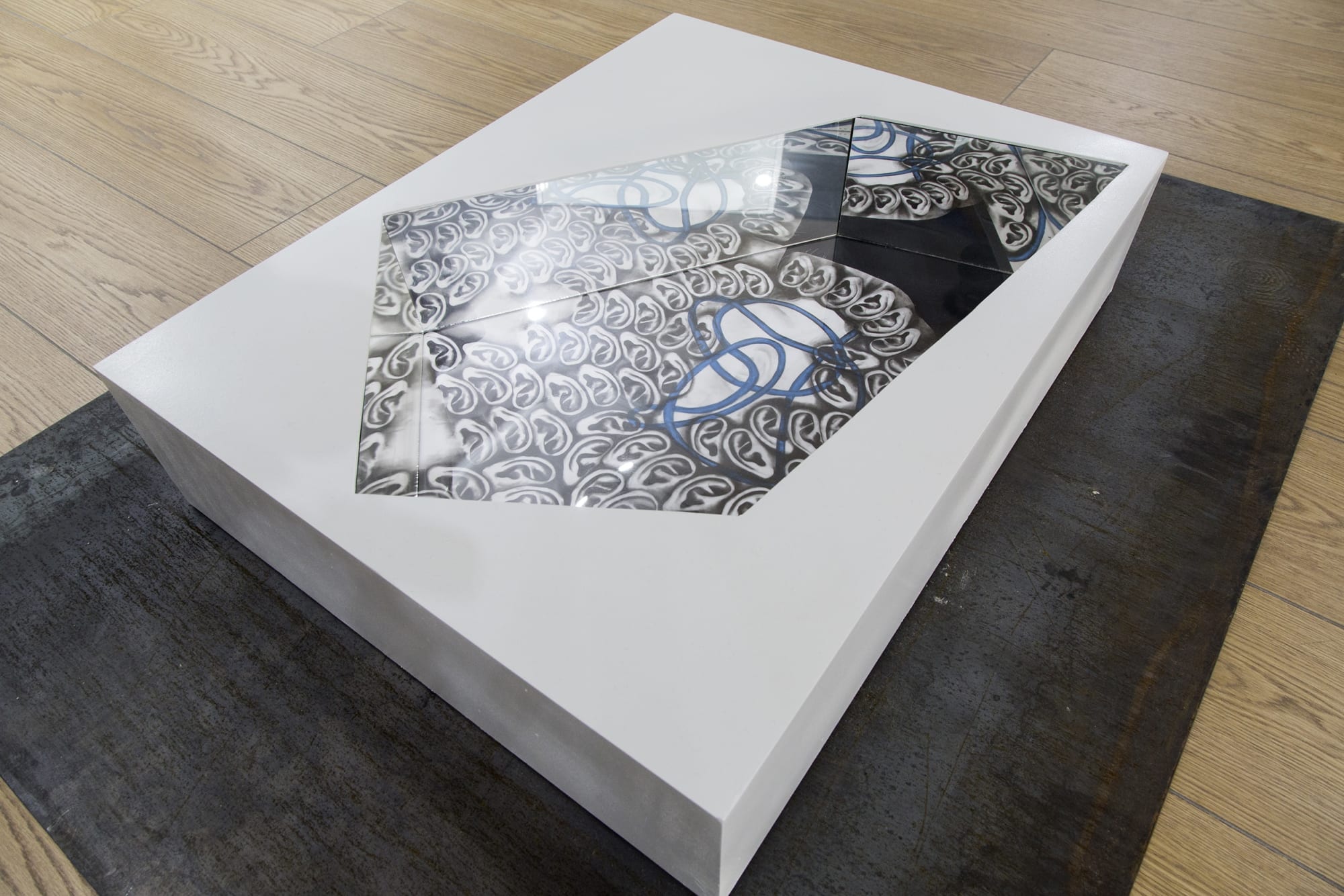 Installation View of Un Écho - 13:13 a solo presentation of works by Bahareh Navabi.