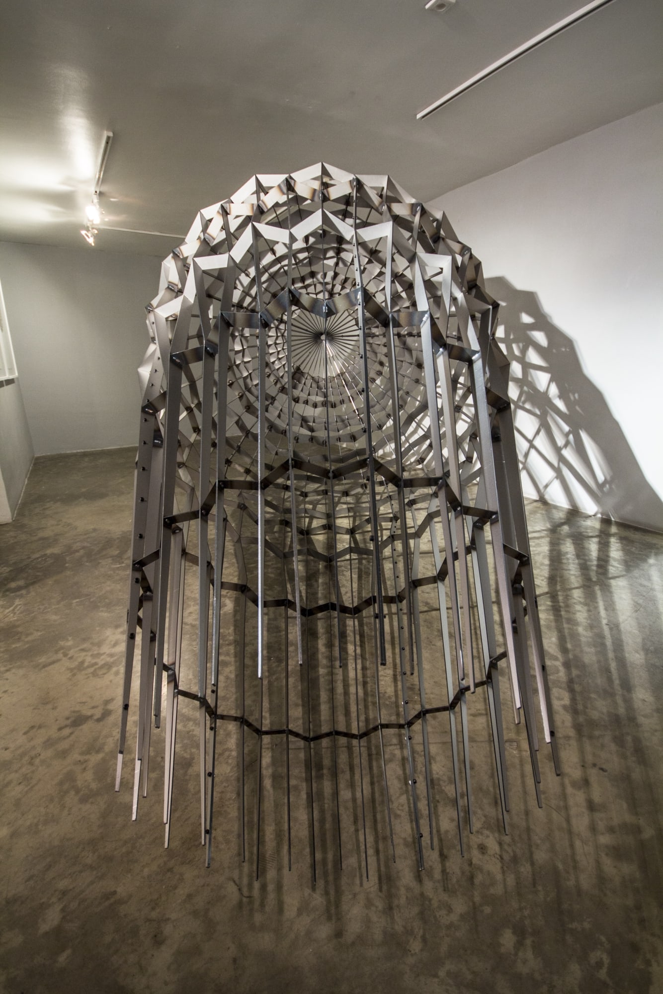 Sahand Hesamiyan | "Tavizeh"